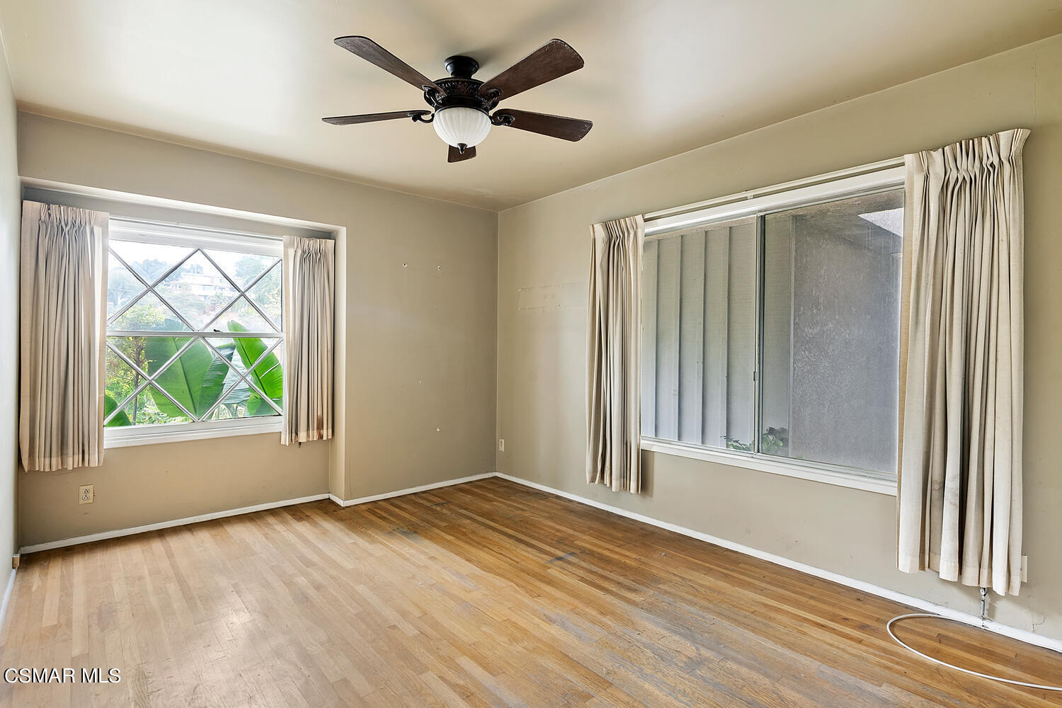 11712 N Circle Drive