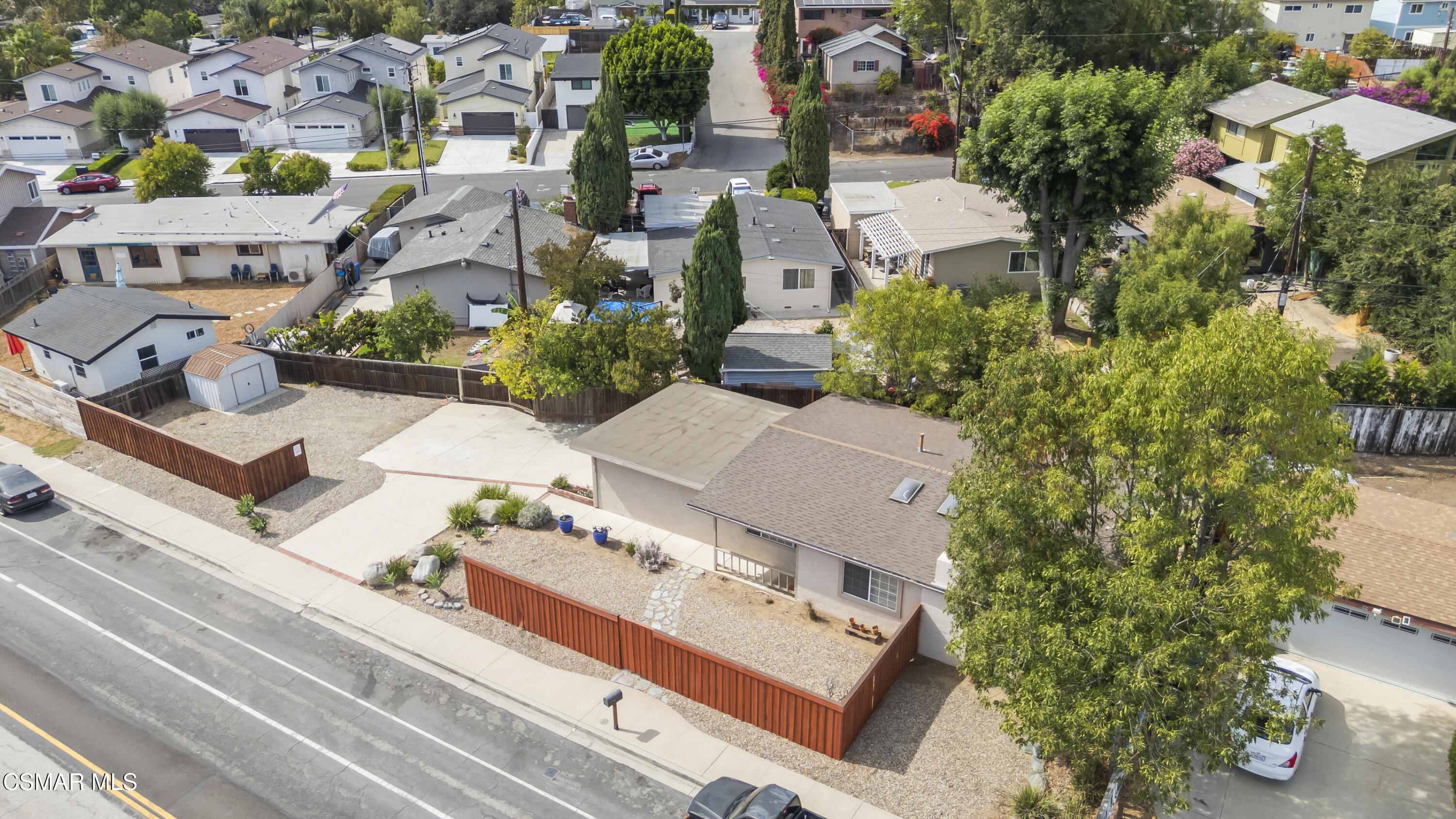 865 E Hillcrest Drive