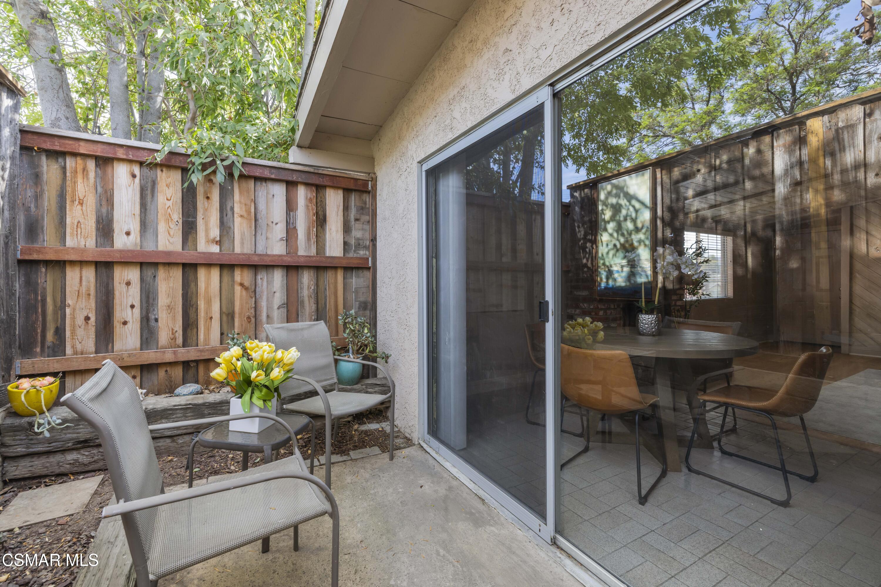 865 E Hillcrest Drive