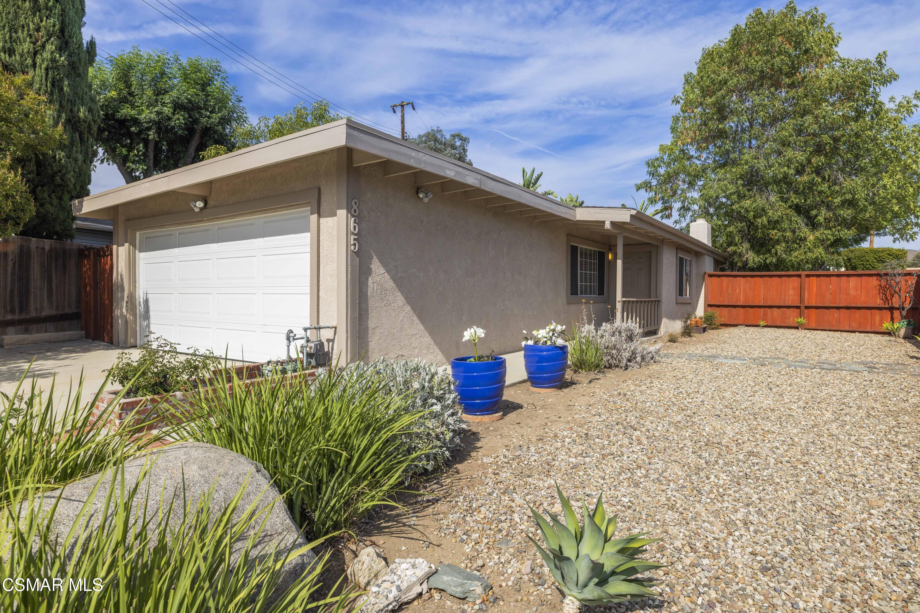 865 E Hillcrest Drive