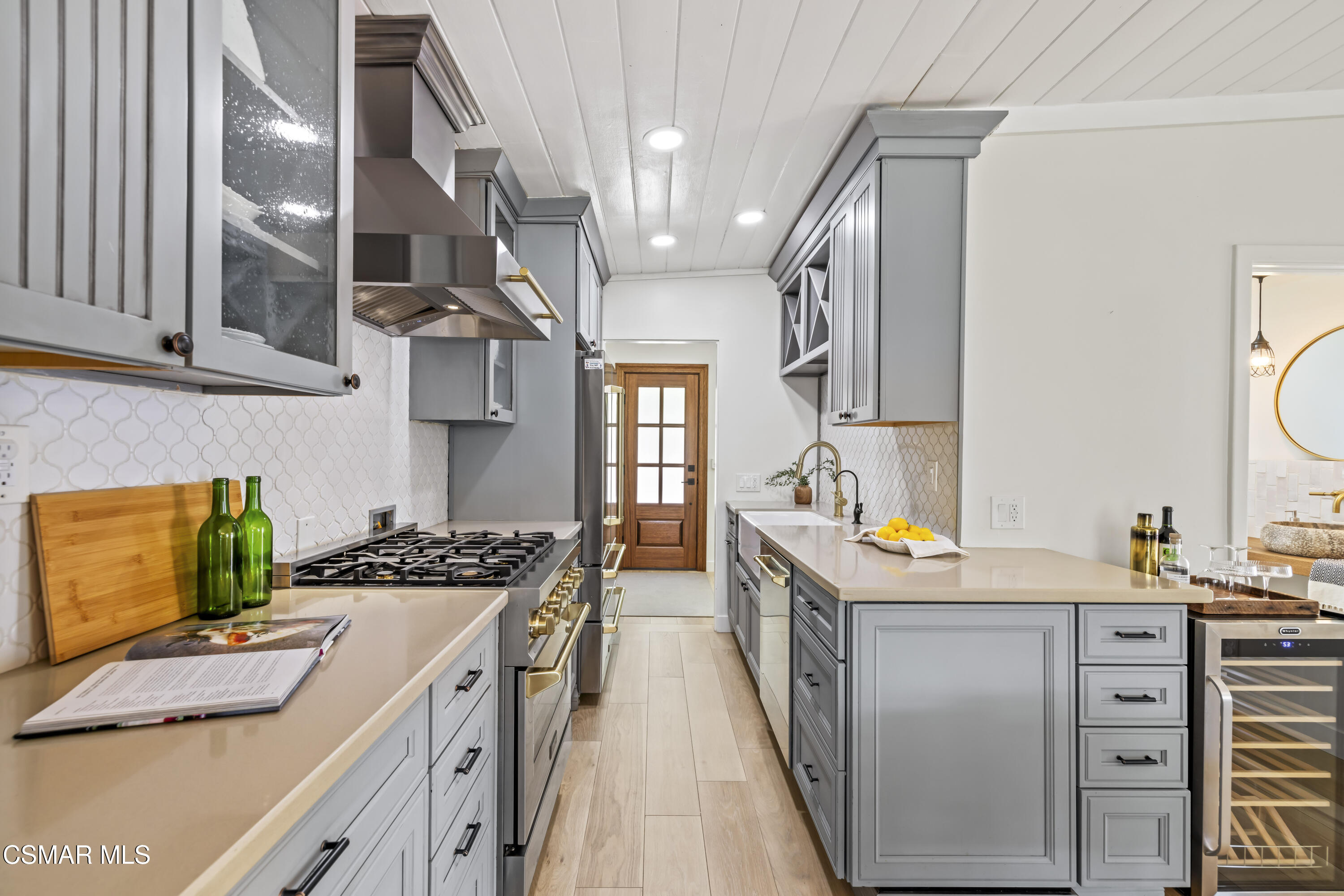 2016 Mount Prospect Drive