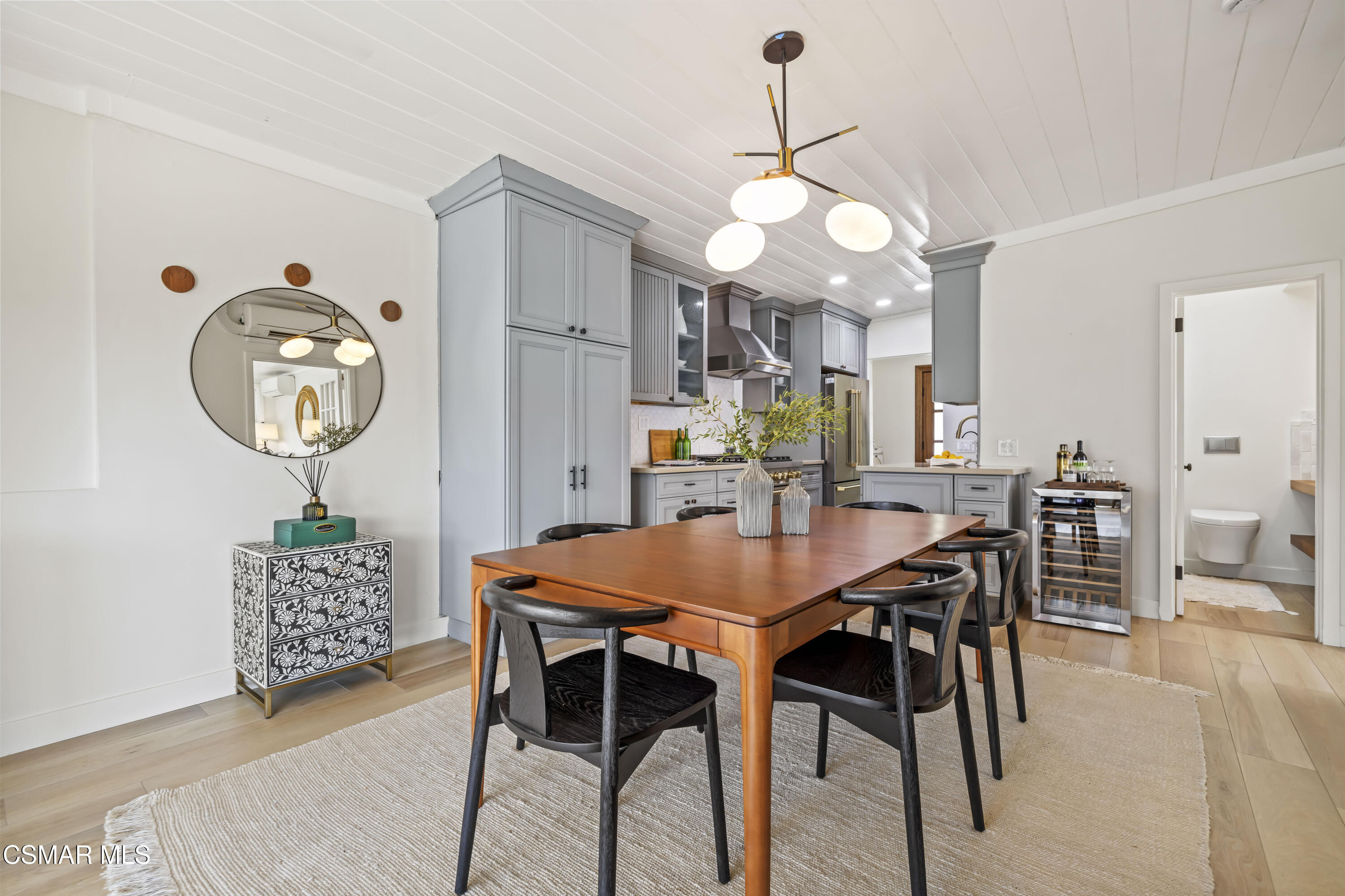 2016 Mount Prospect Drive