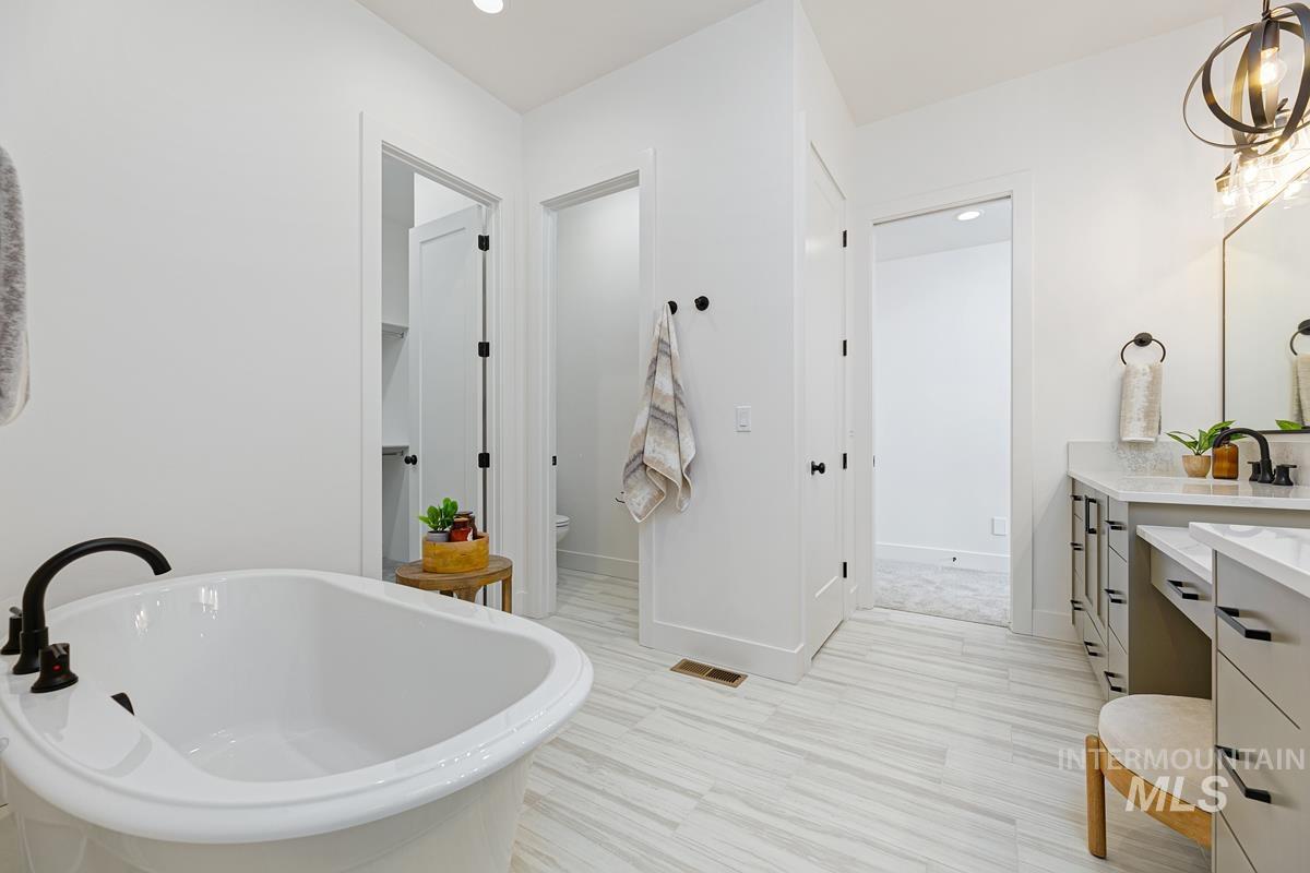 2988 Parulo Drive