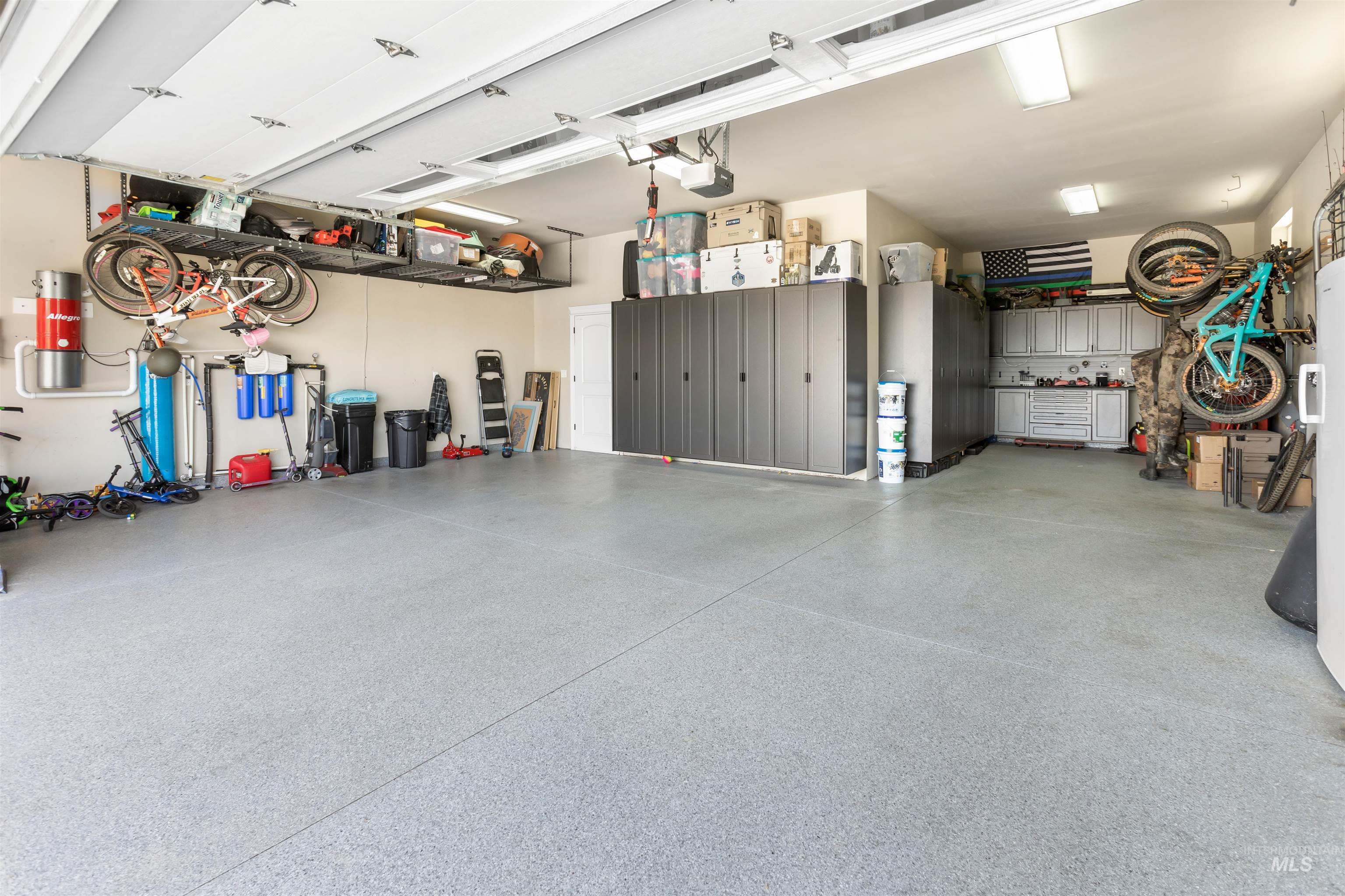 2341 E Hyper Drive