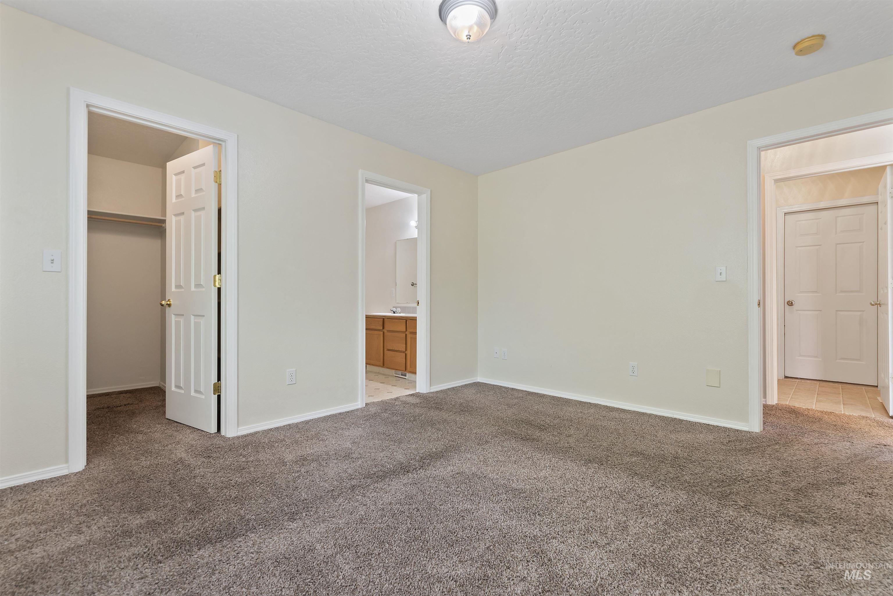 283 E. Bay Owl