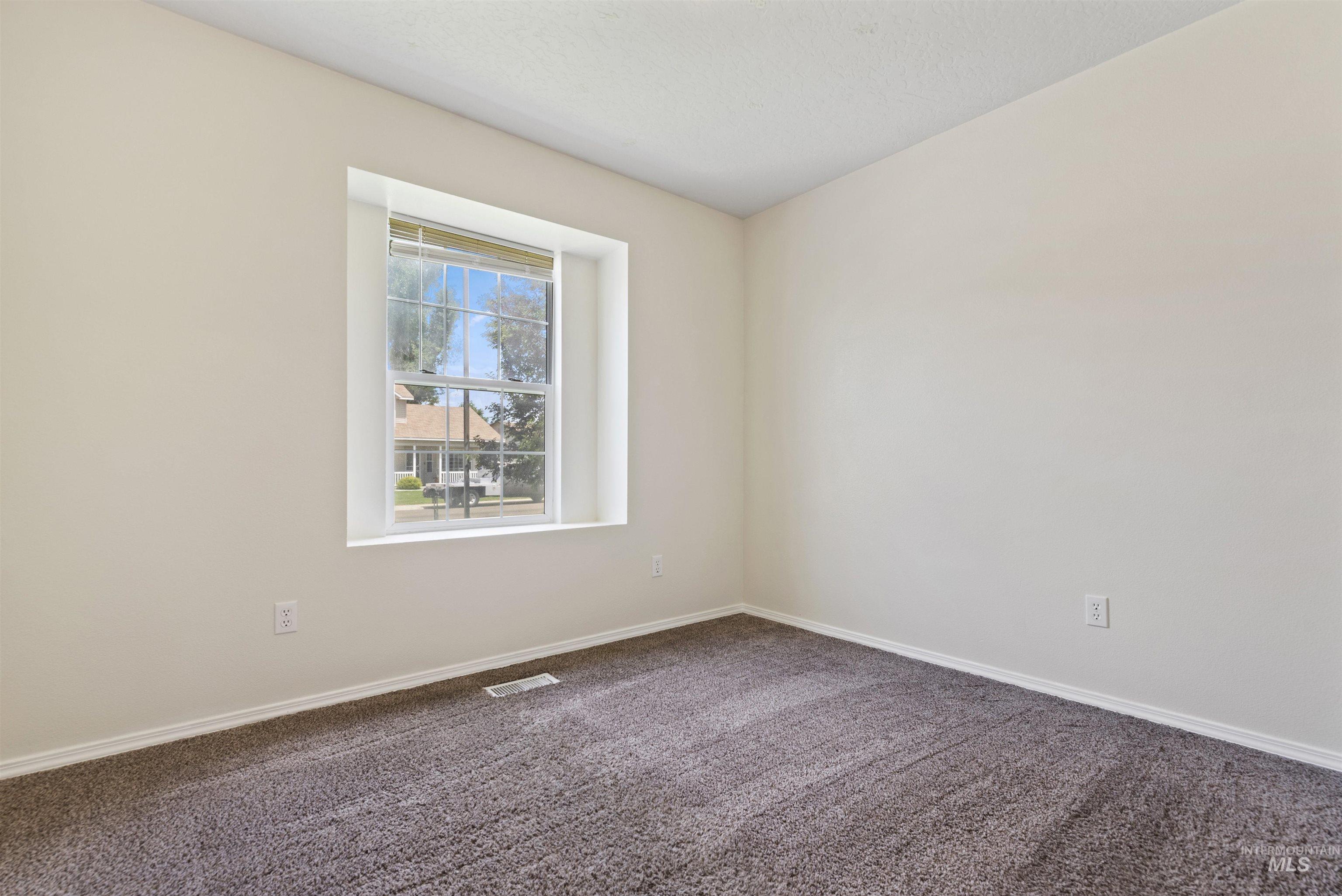283 E. Bay Owl