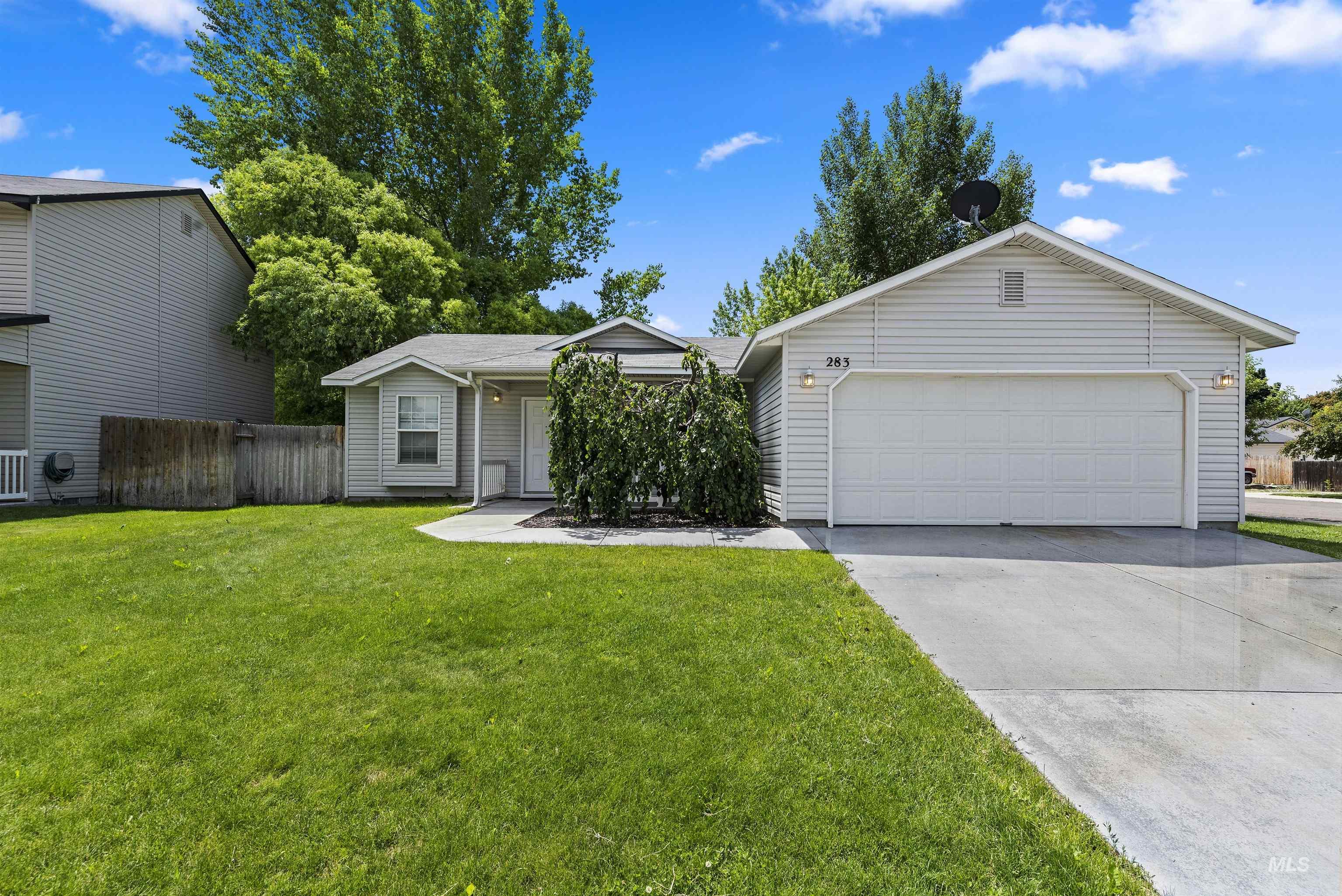 283 E. Bay Owl