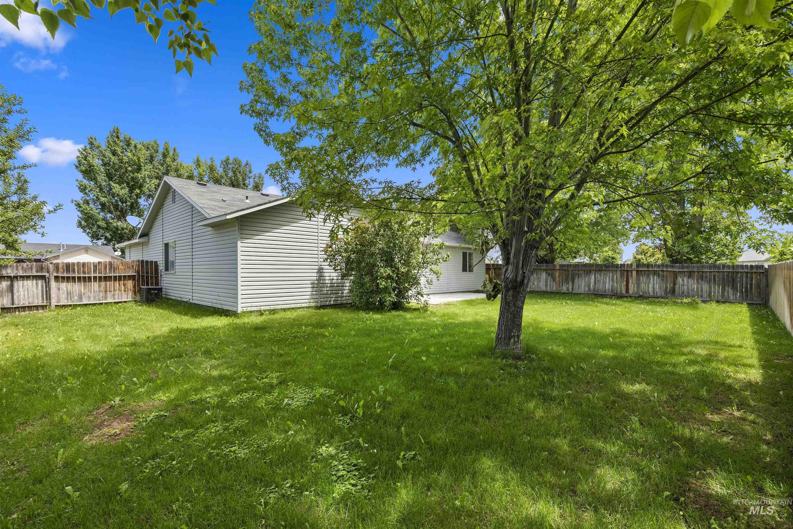 283 E. Bay Owl