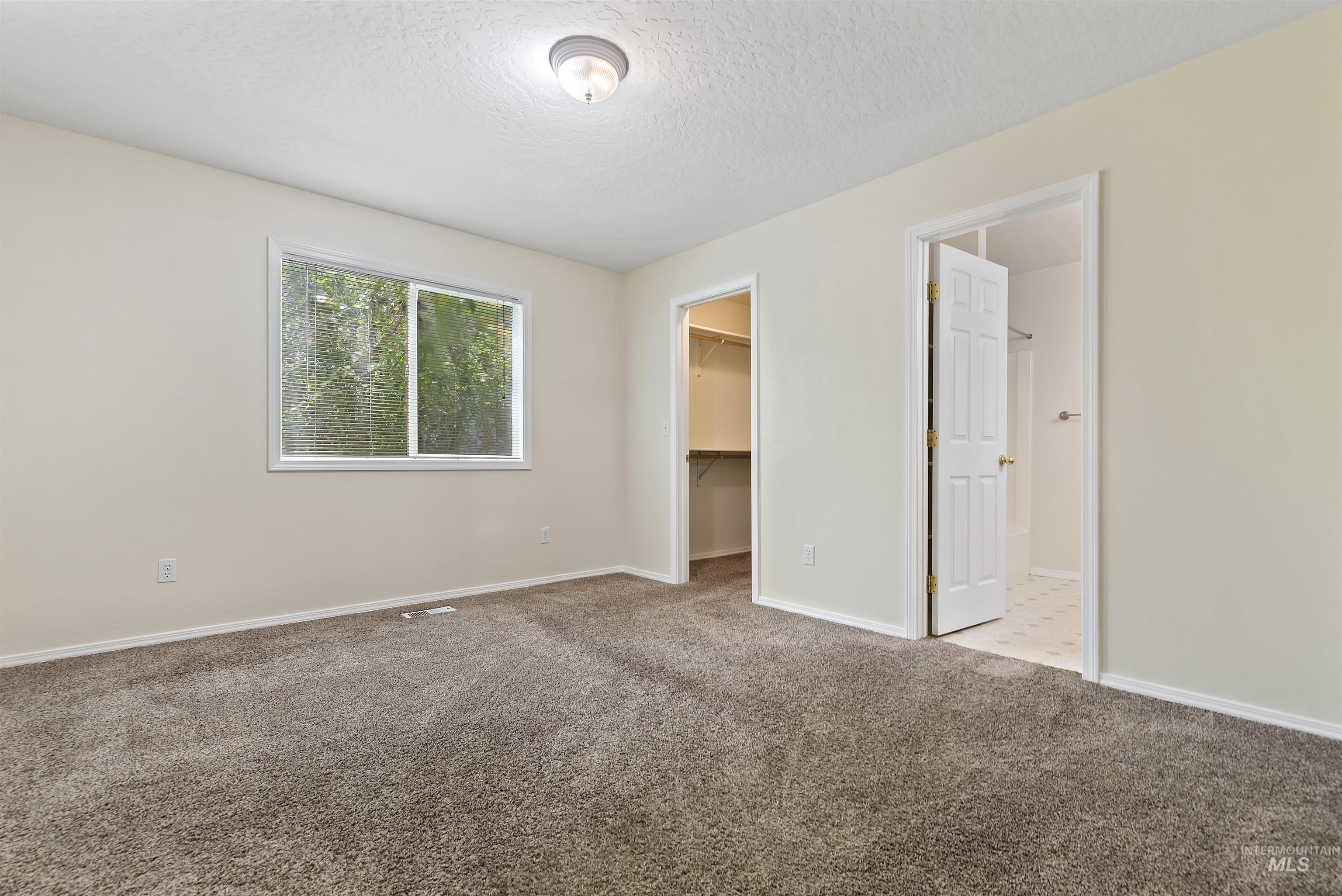 283 E. Bay Owl