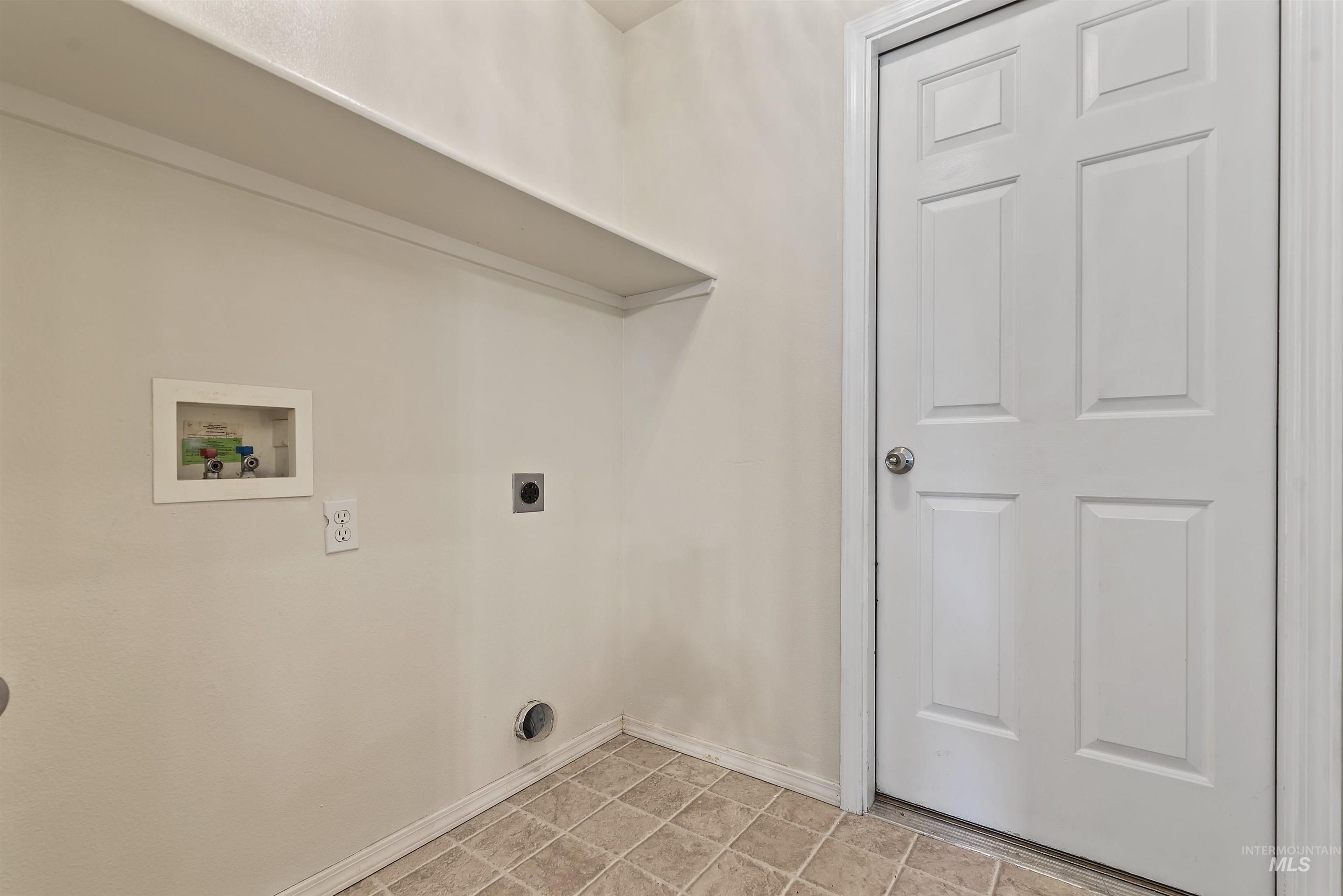 283 E. Bay Owl