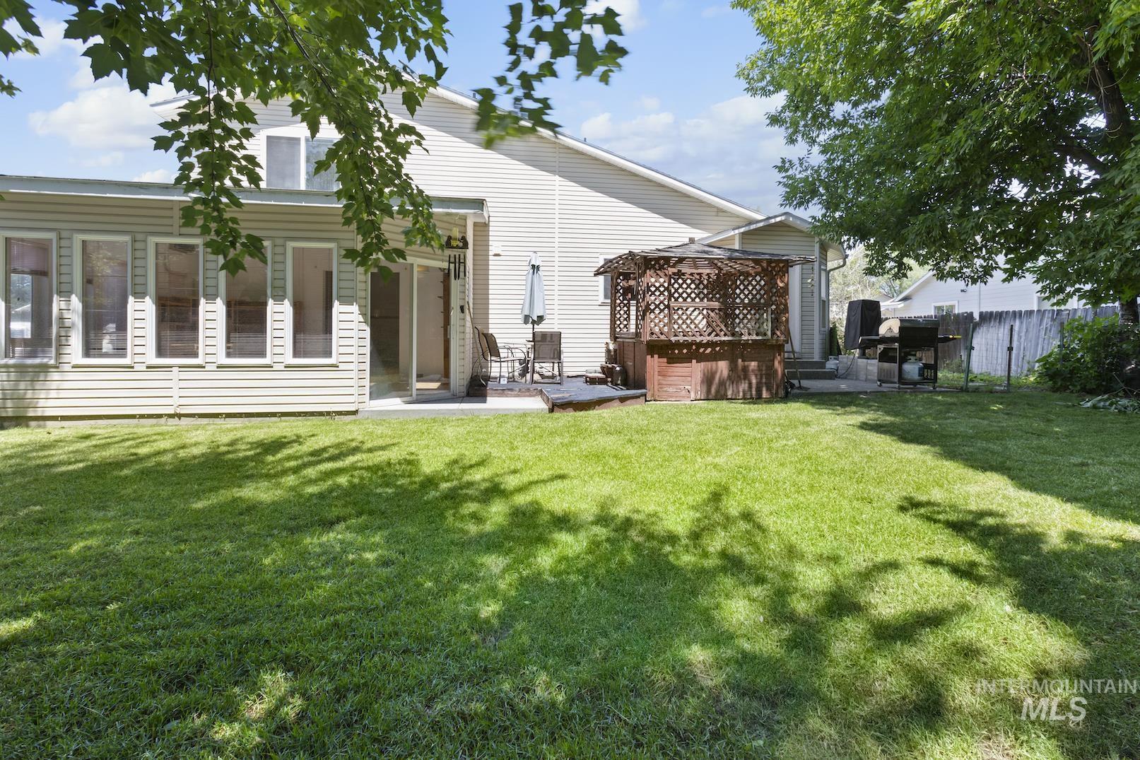2639 E Nahautl Drive