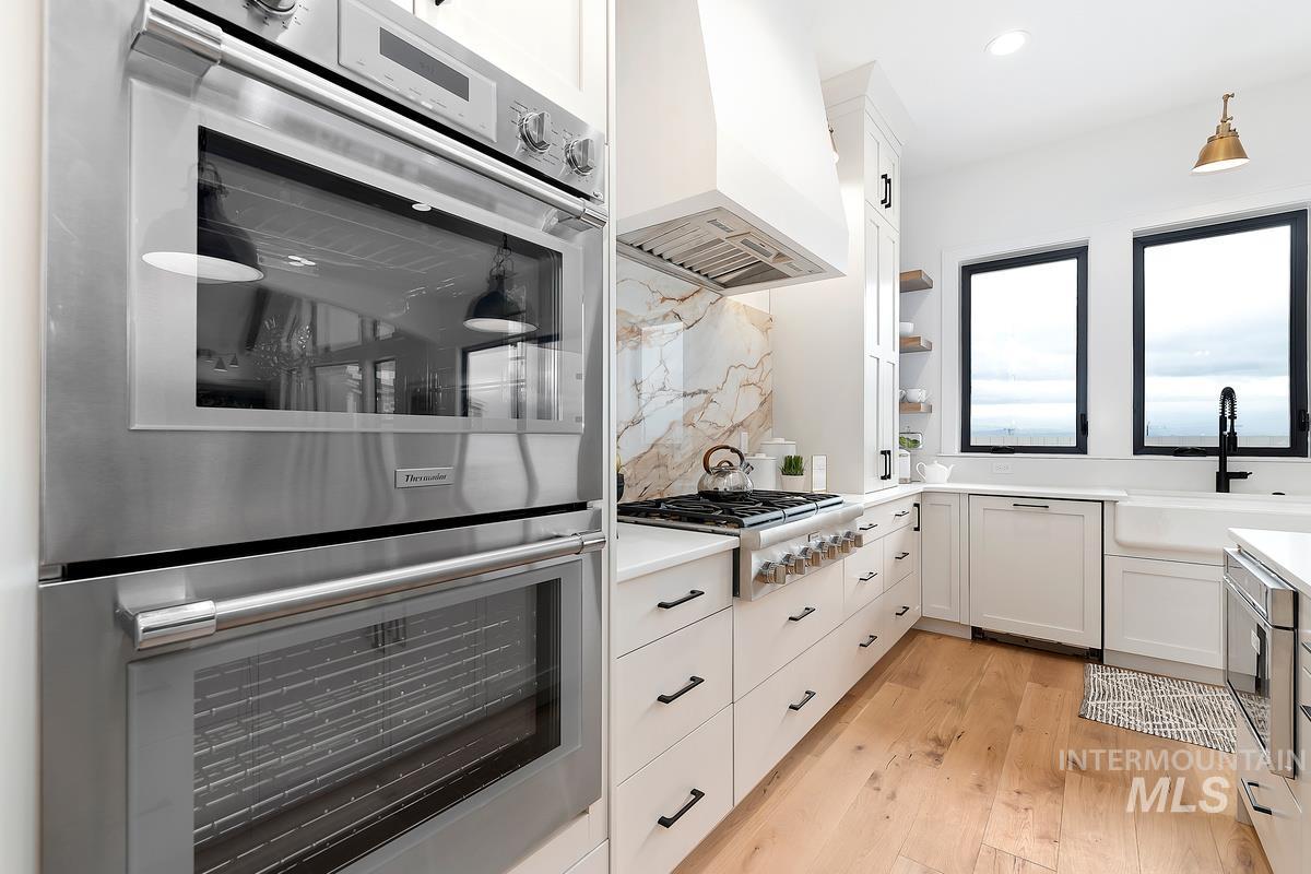 3052 E Darcy Dr