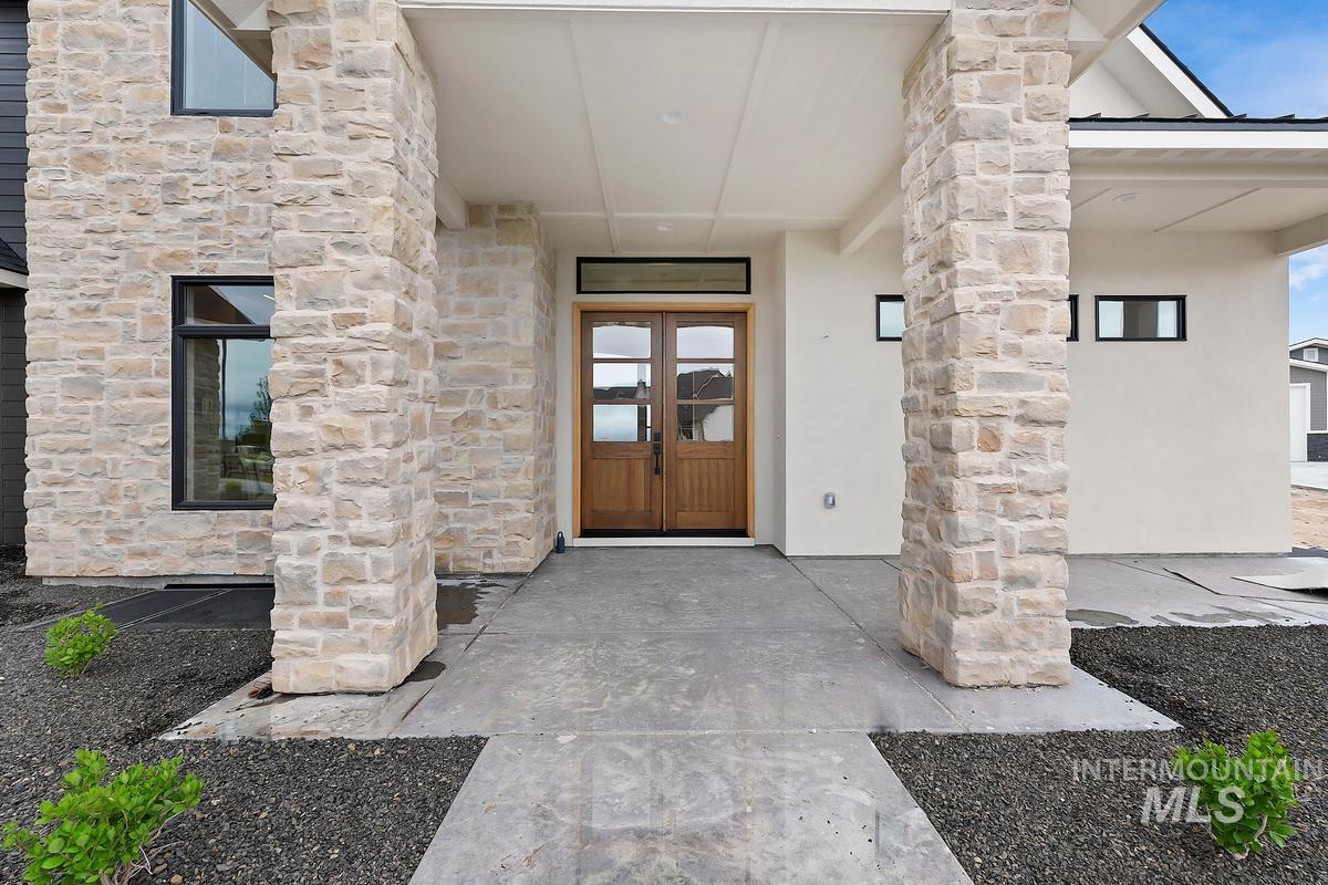 3052 E Darcy Dr