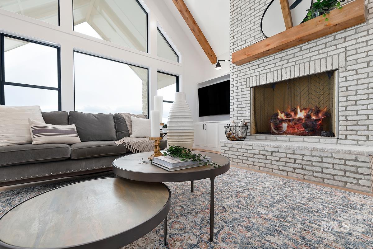 3052 E Darcy Dr