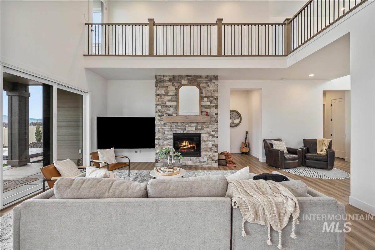2988 E Parulo Drive