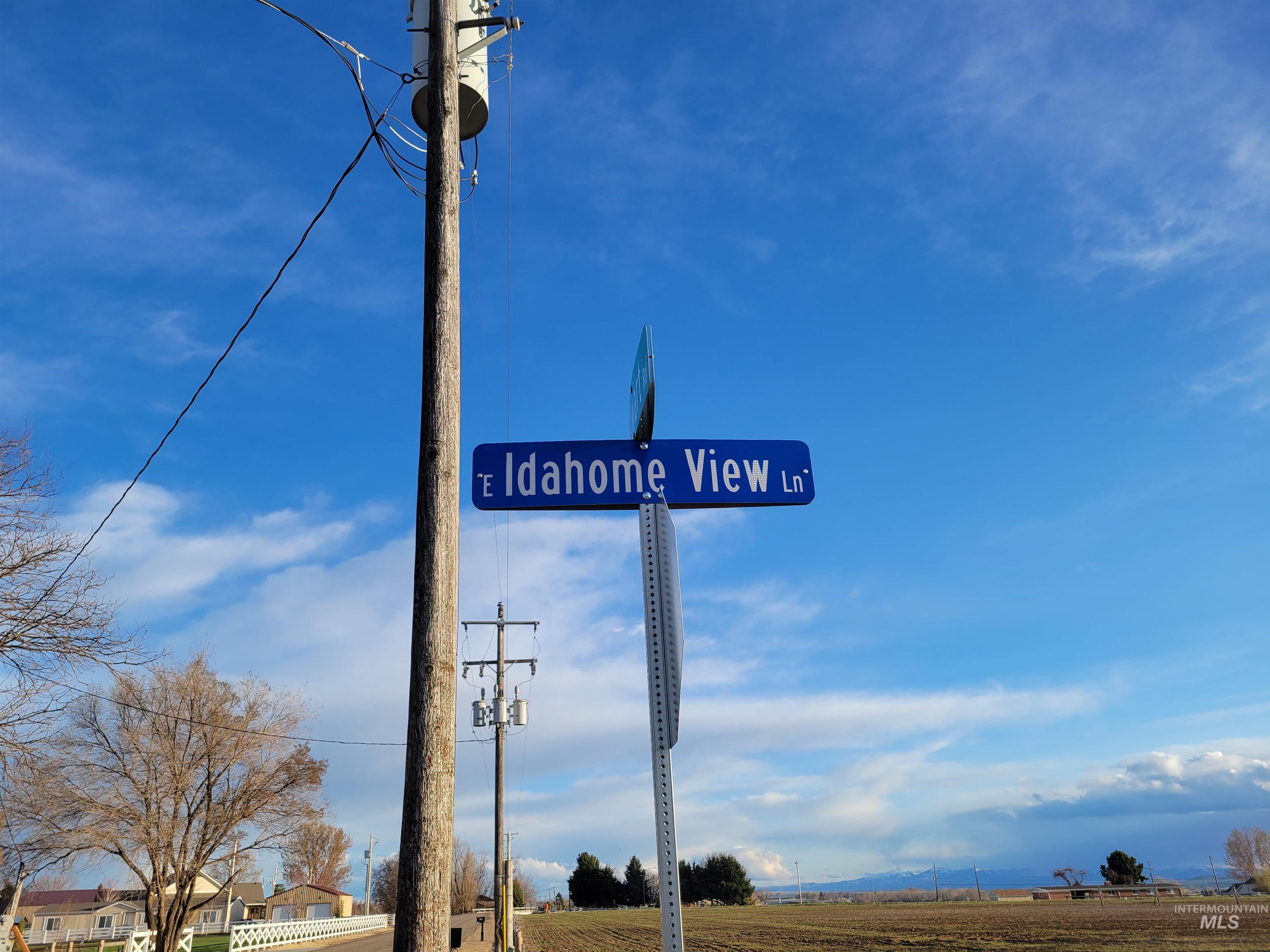 3863 E Idahome View Ln