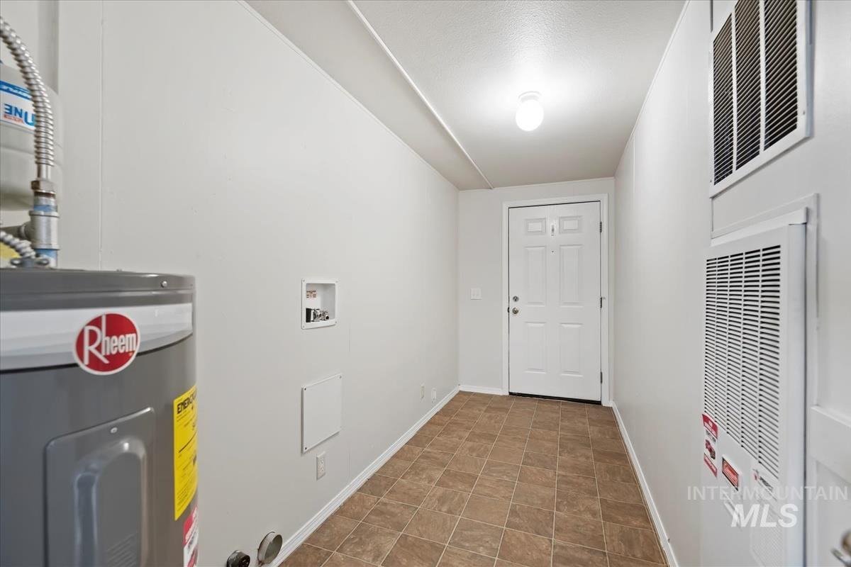 3875 S. Powerline Rd.