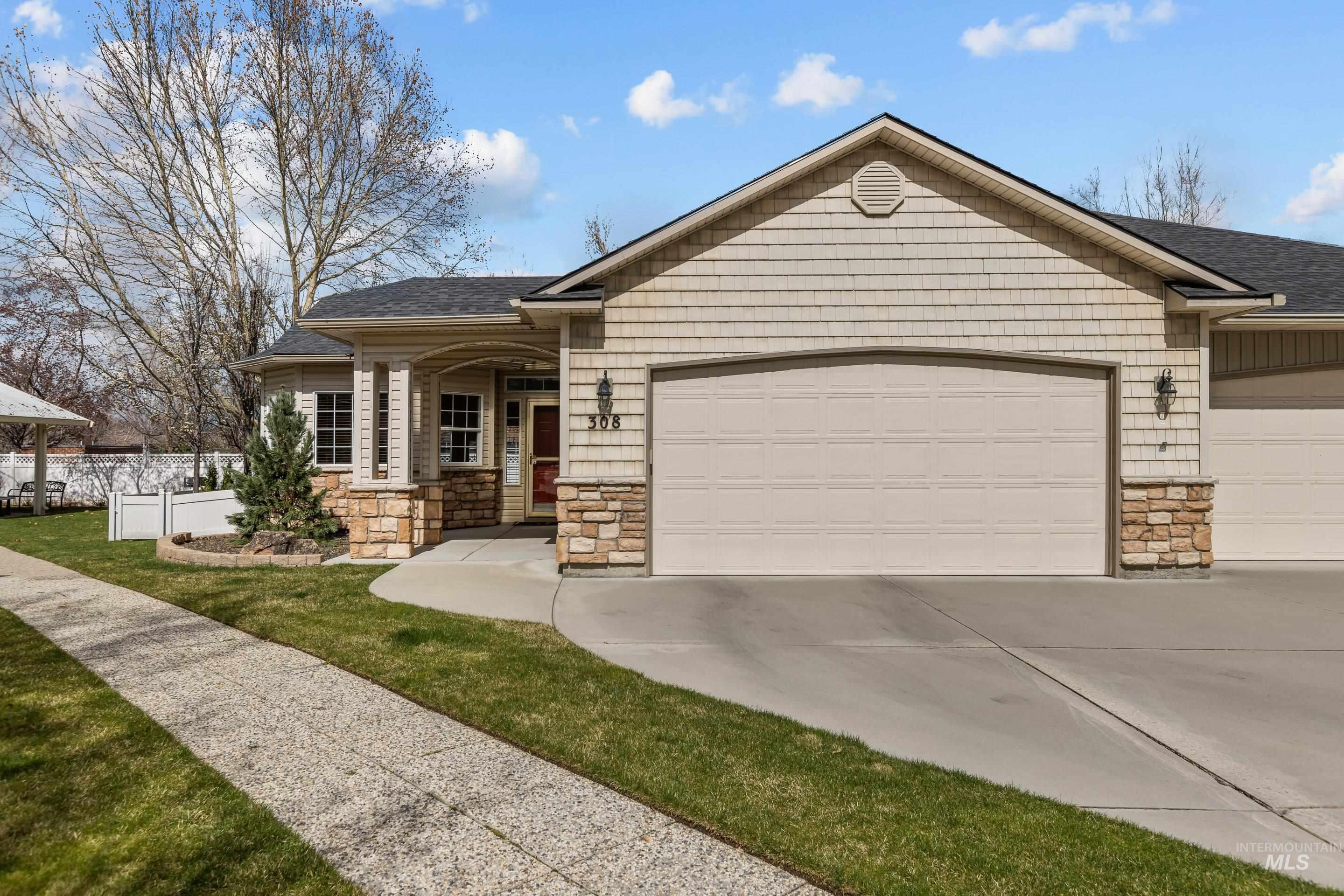 308 S Golden Eagle Lane