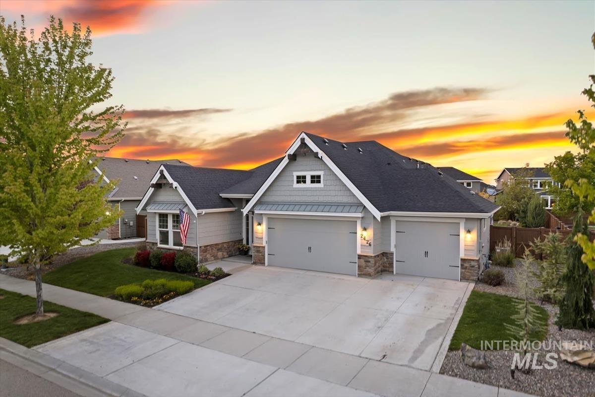 2426 E Mores Trail Drive