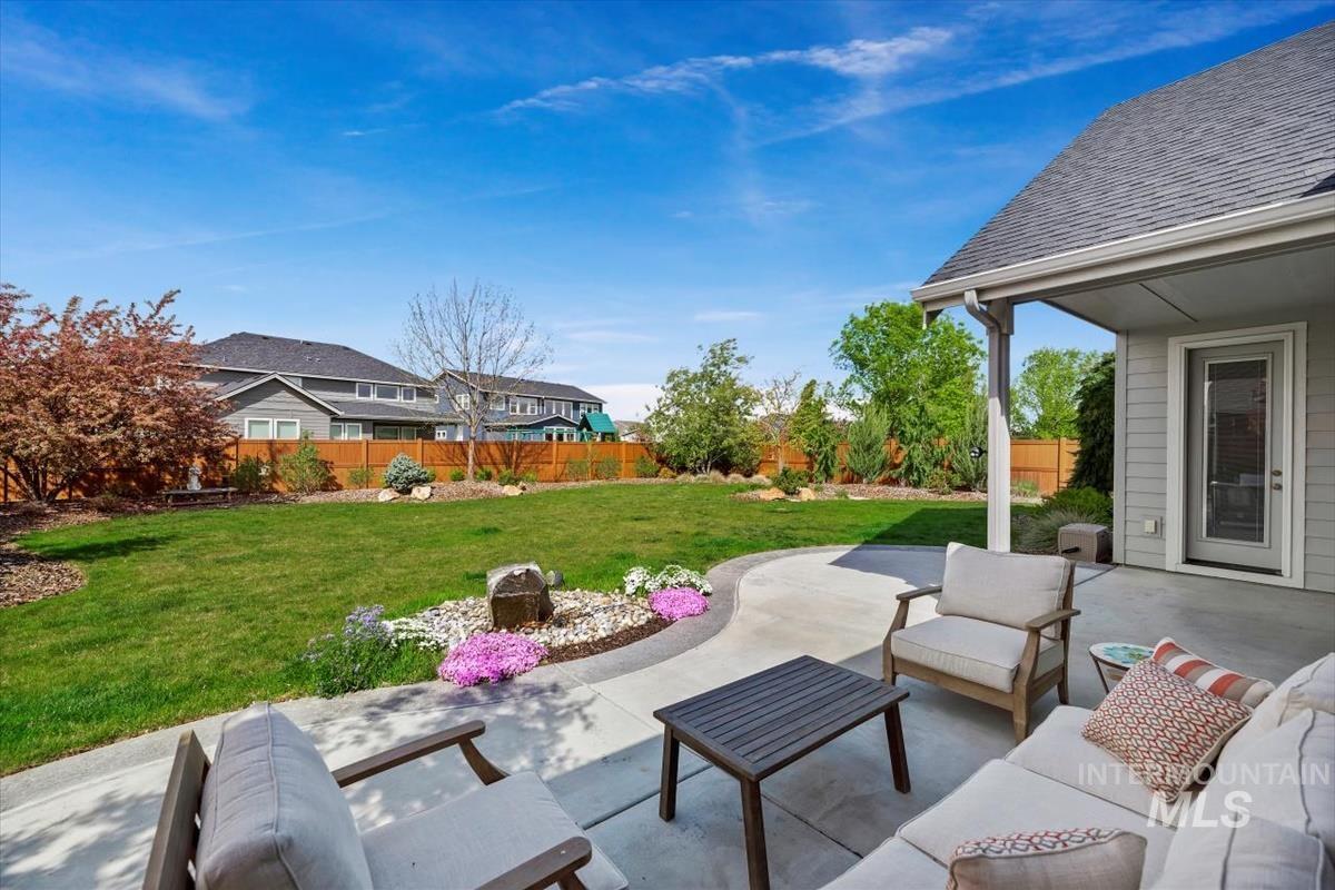 2426 E Mores Trail Drive