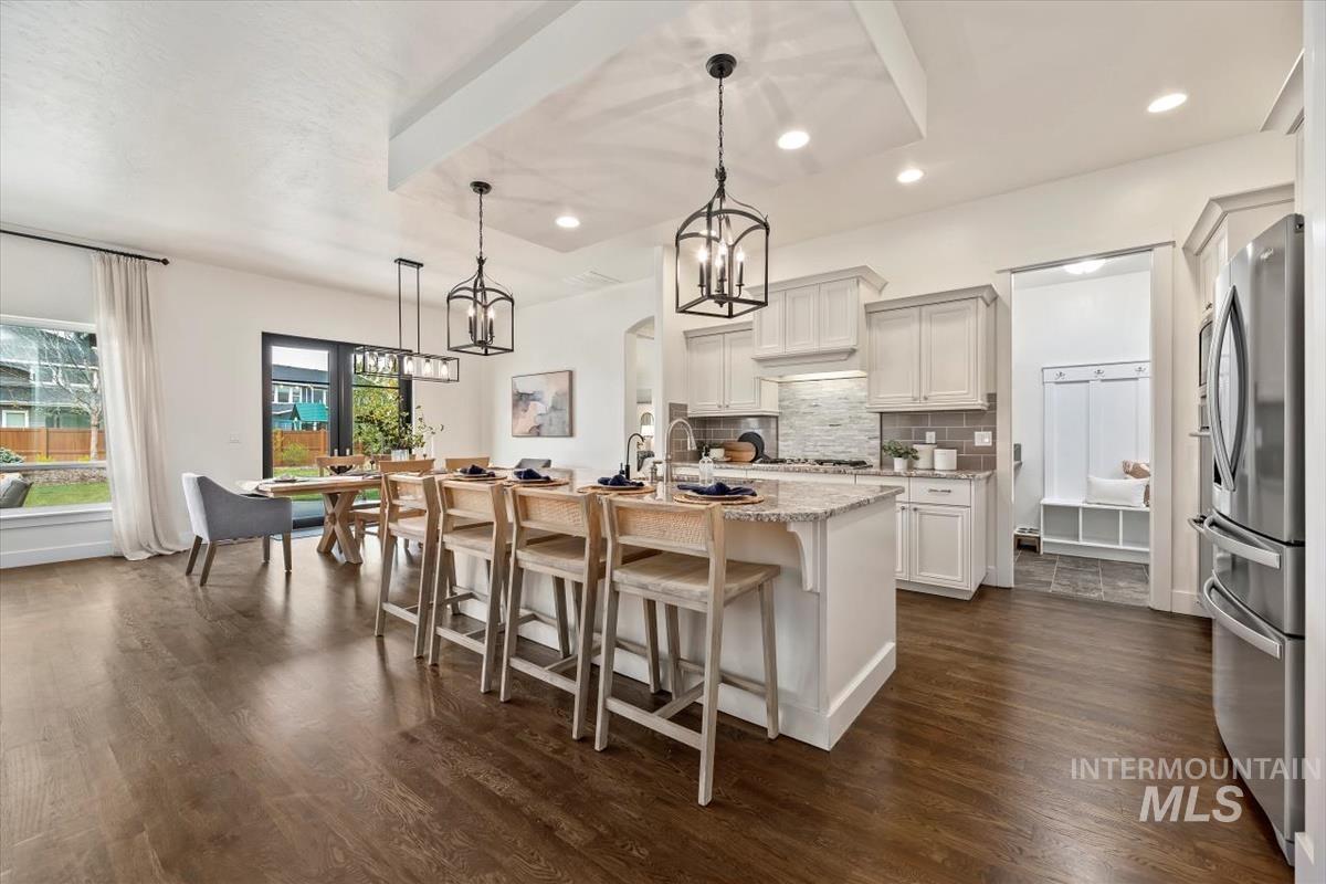 2426 E Mores Trail Drive