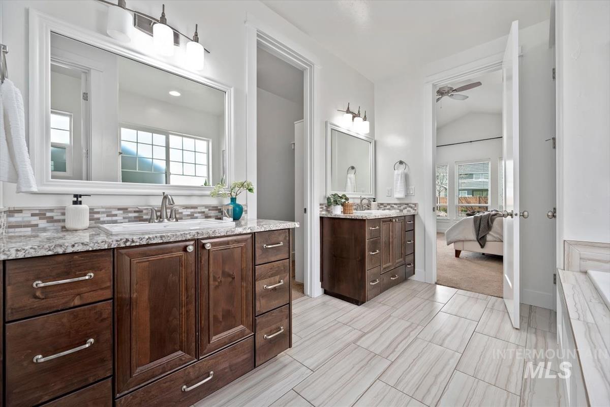 2426 E Mores Trail Drive