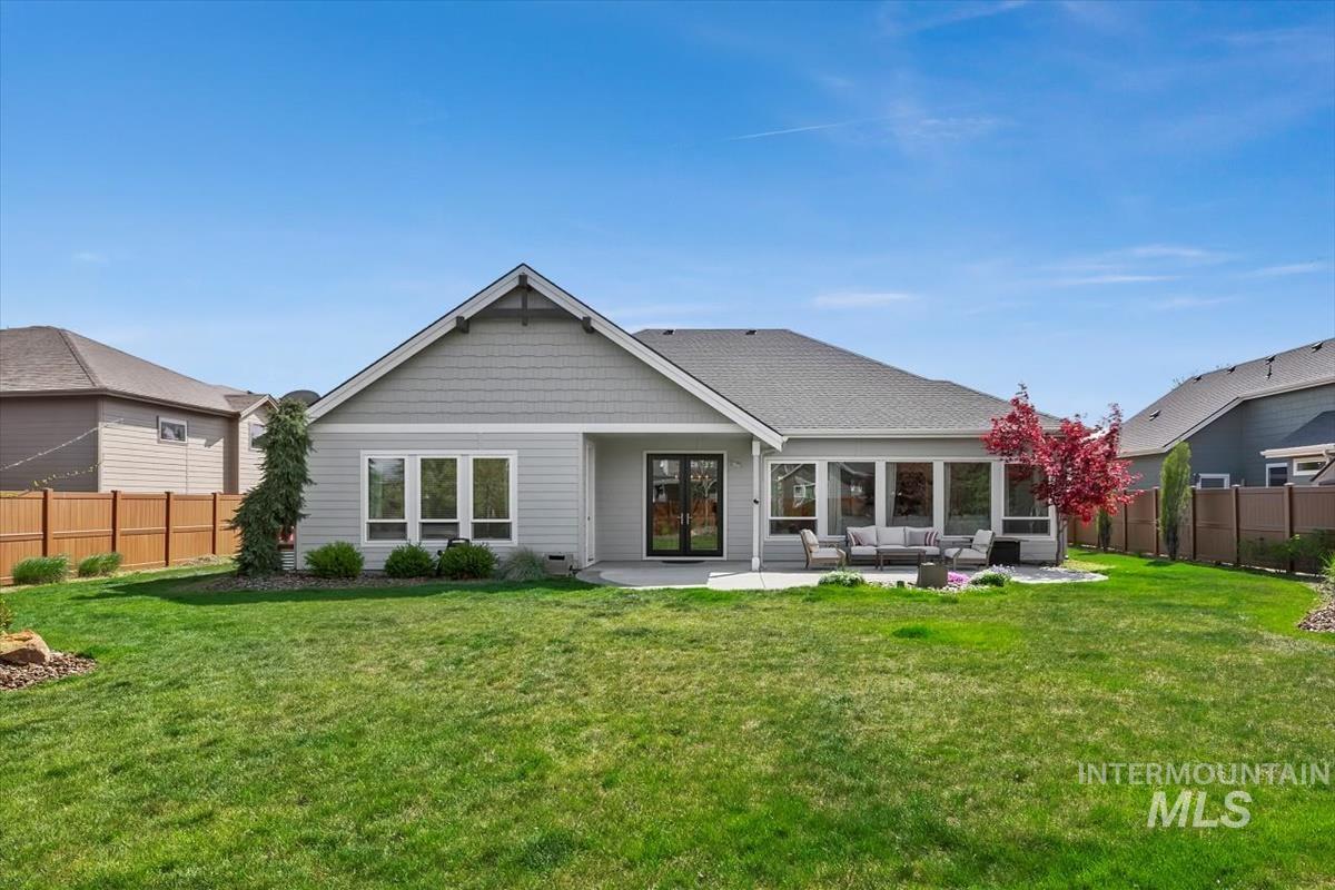 2426 E Mores Trail Drive