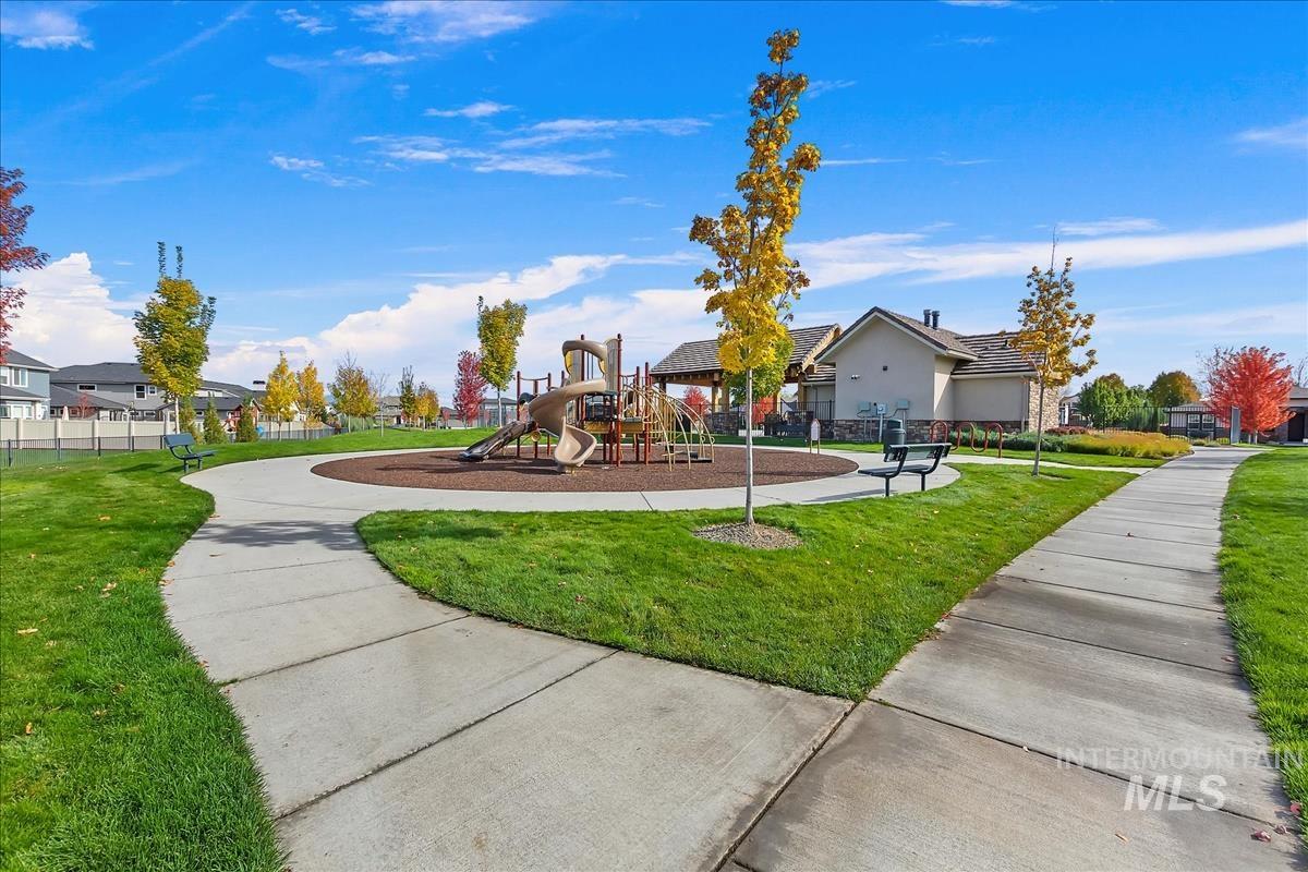 2426 E Mores Trail Drive