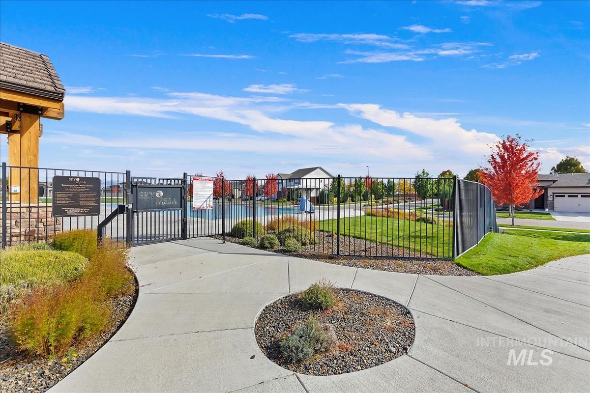 2426 E Mores Trail Drive