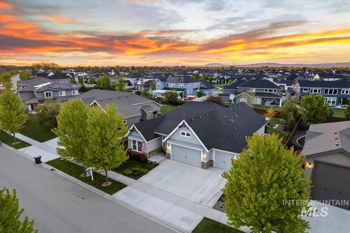 2426 E Mores Trail Drive