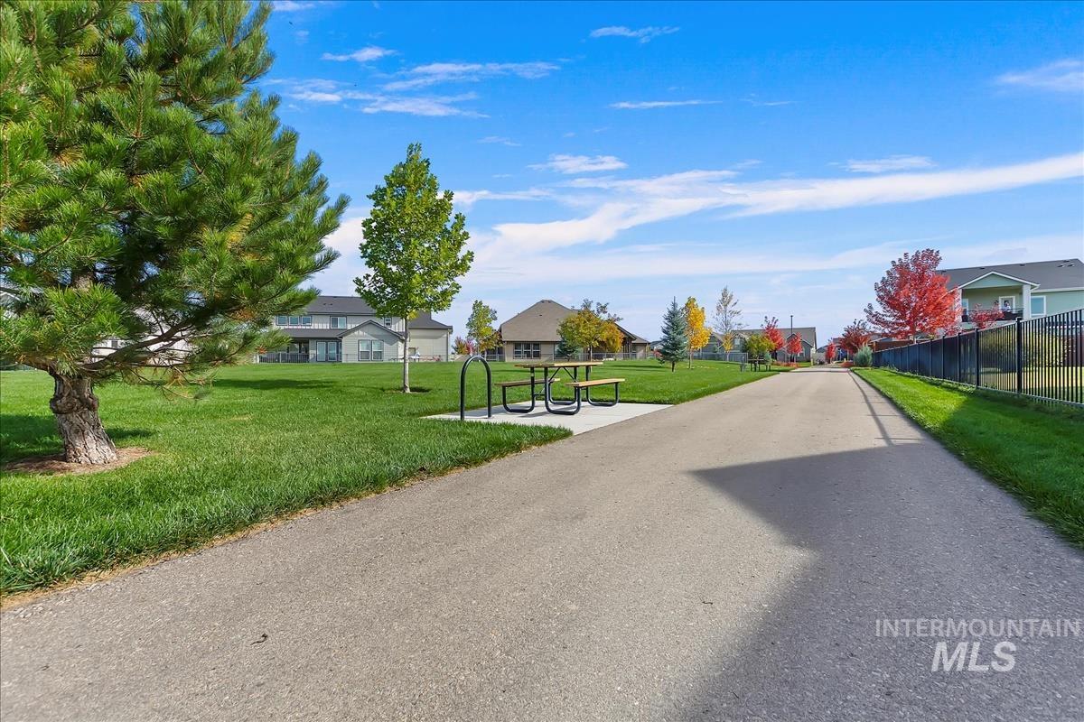2426 E Mores Trail Drive