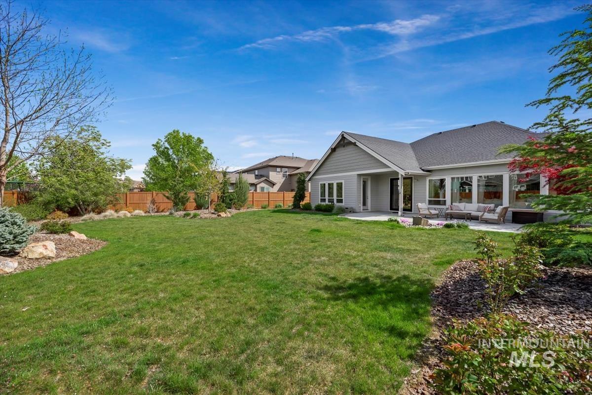 2426 E Mores Trail Drive