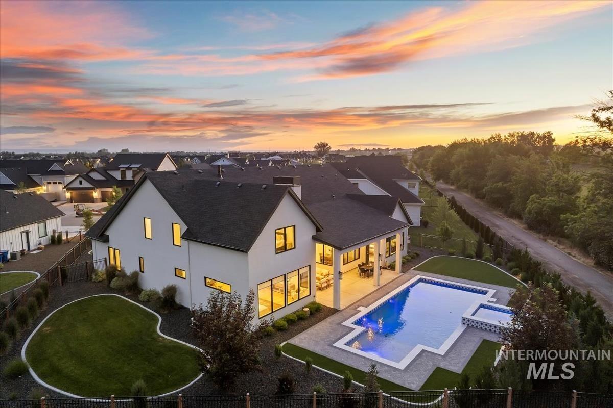 1598 N Palaestra Ave