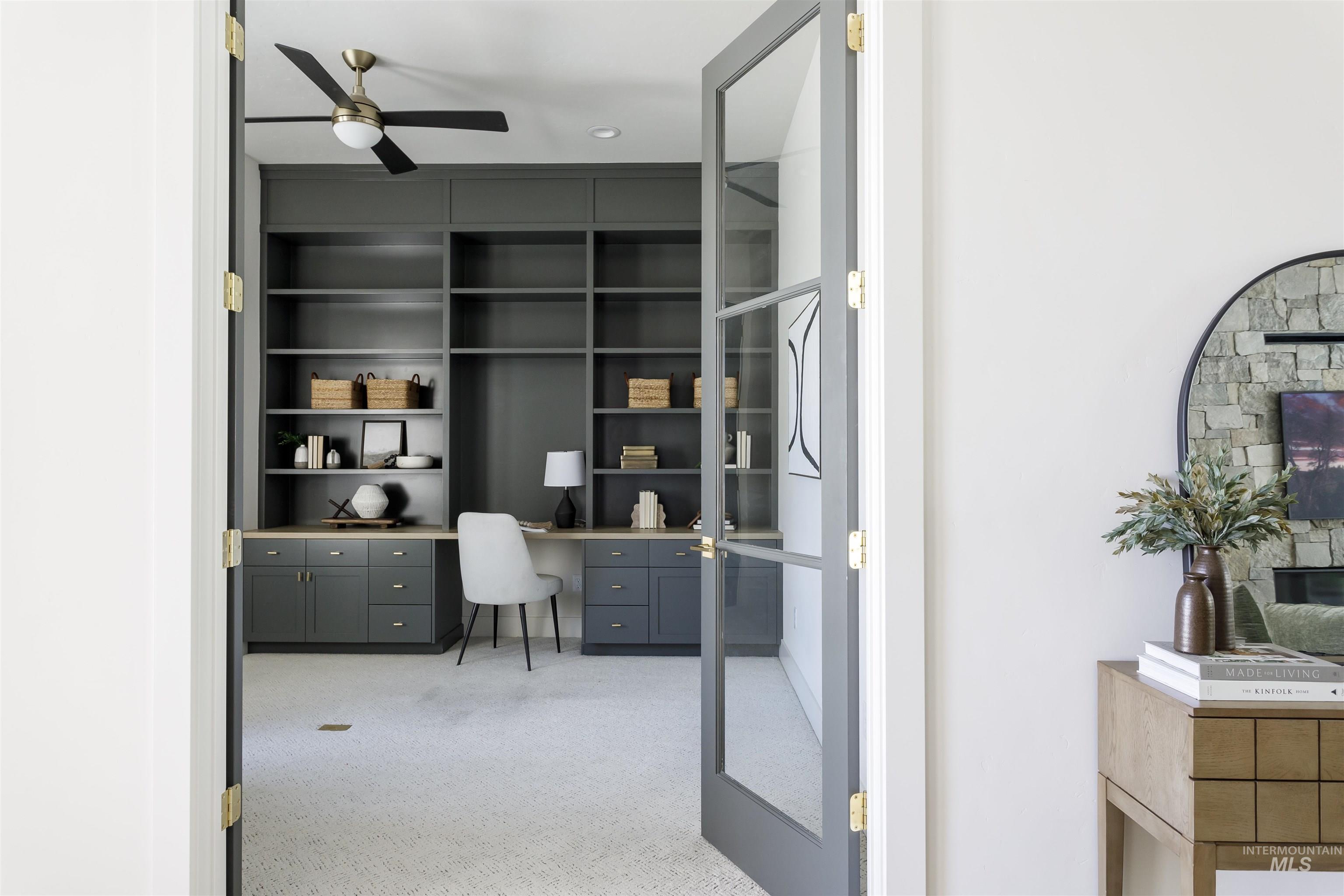 1598 N Palaestra Ave