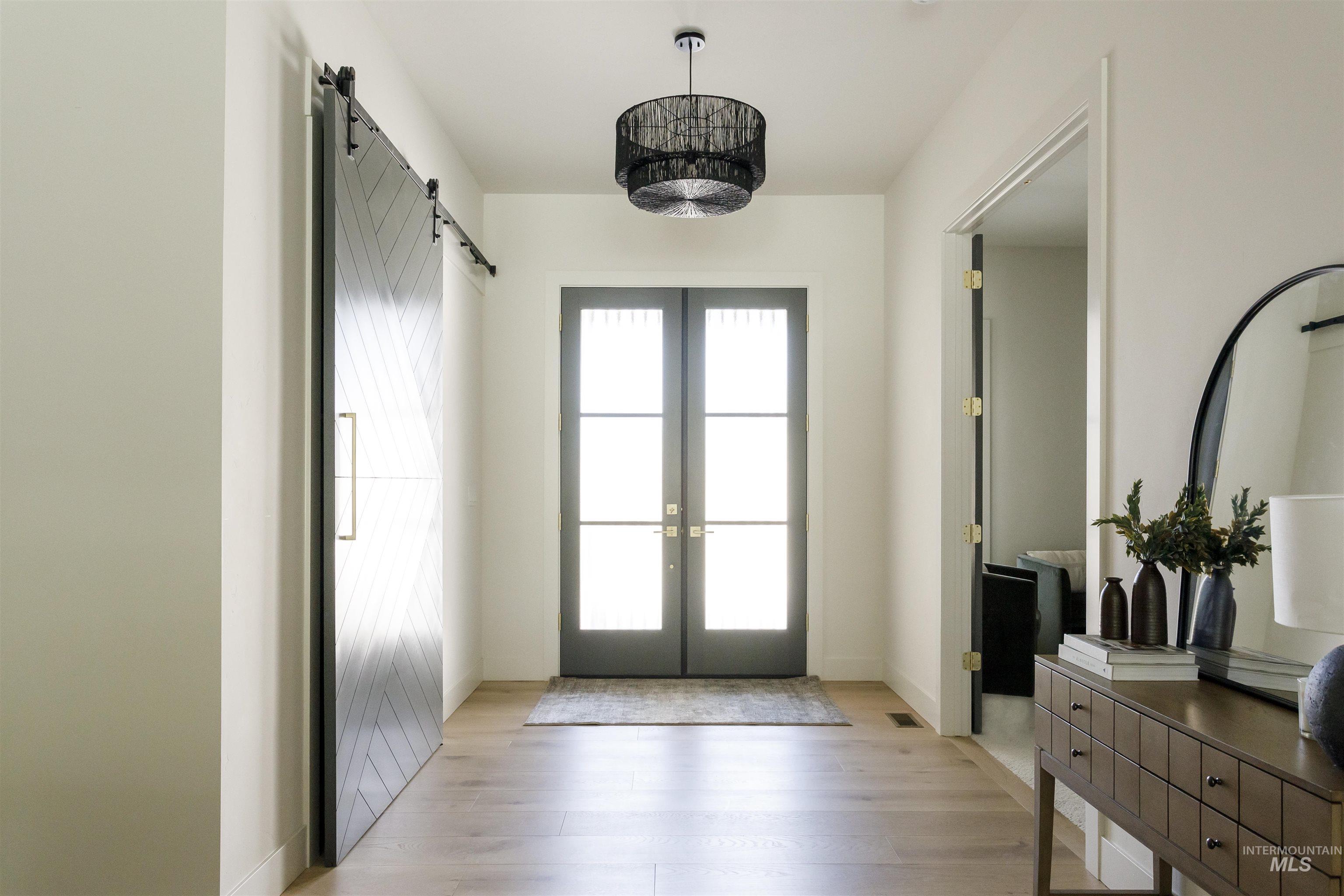 1598 N Palaestra Ave