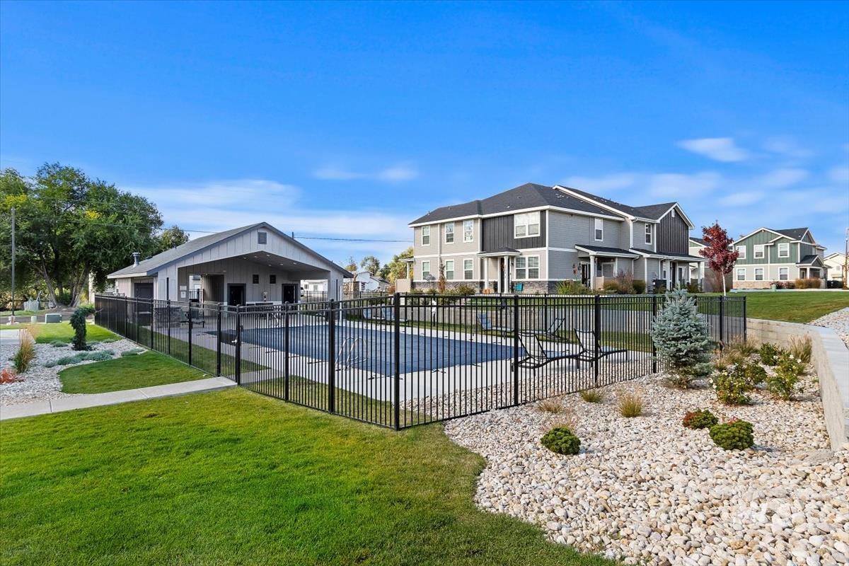 2314 E Spice Loop Unit: 1