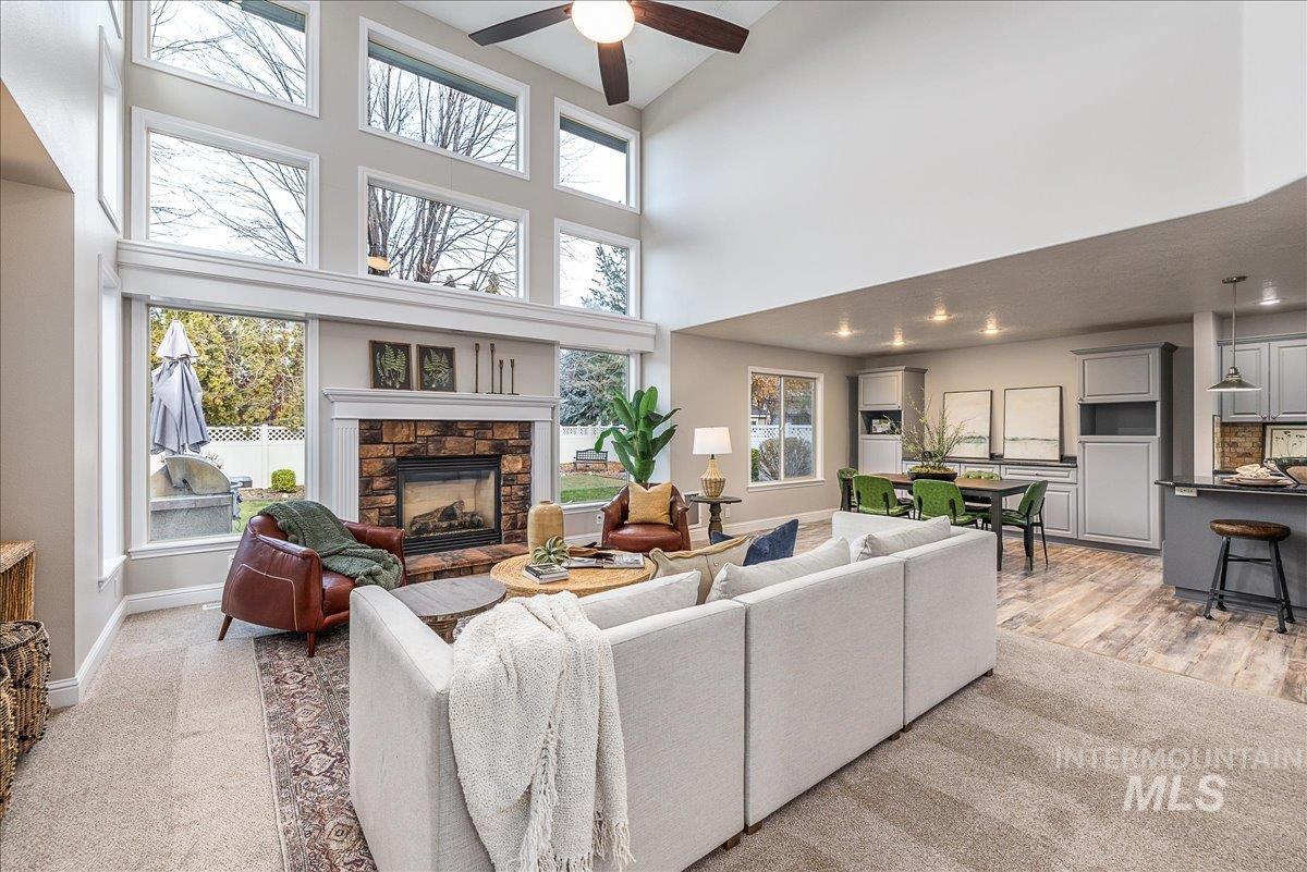 2580 W Bellagio Drive
