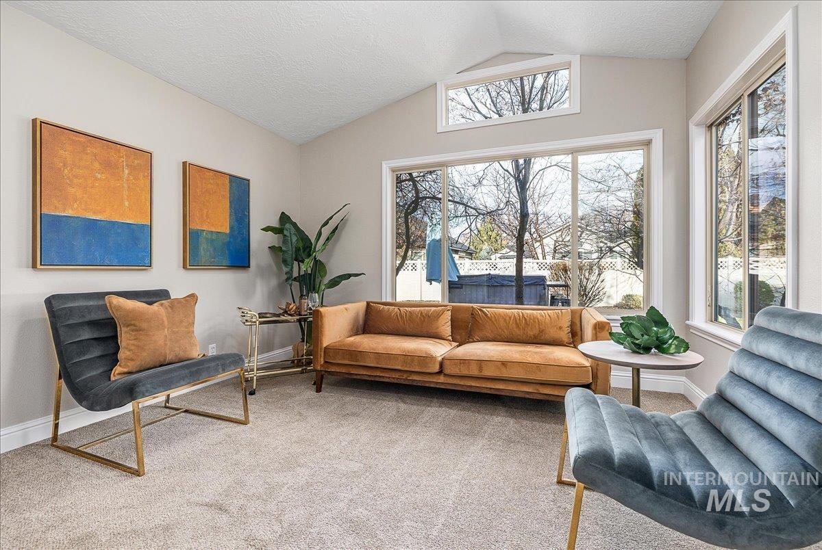 2580 W Bellagio Drive