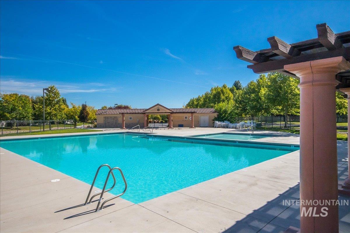 2580 W Bellagio Drive