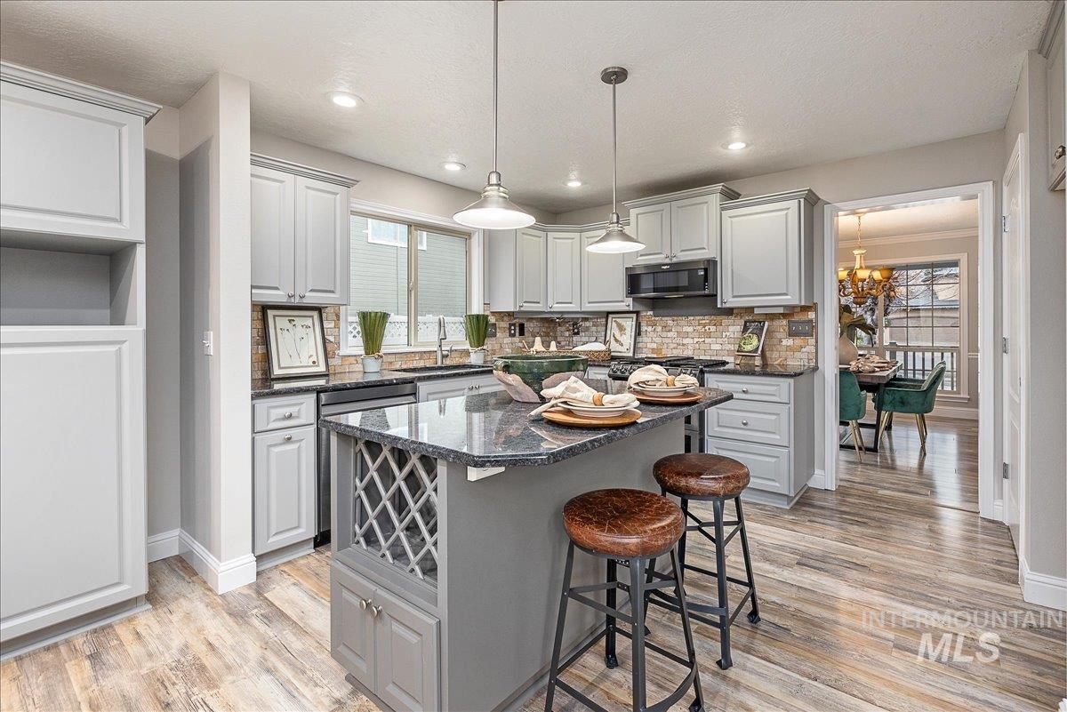 2580 W Bellagio Drive