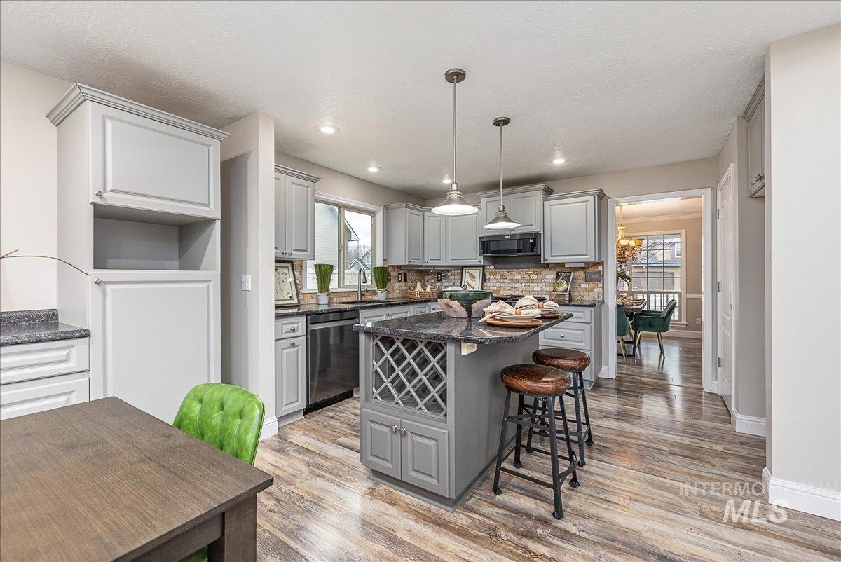 2580 W Bellagio Drive