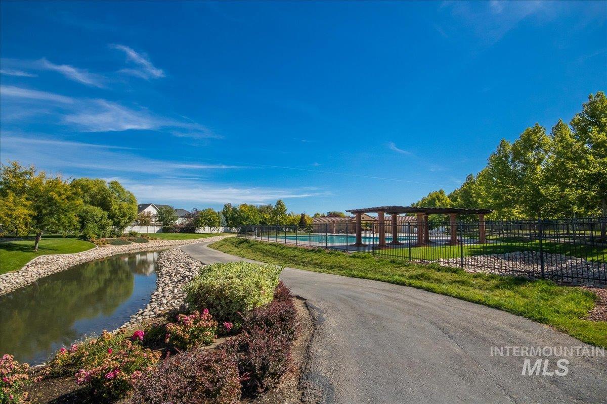 2580 W Bellagio Drive