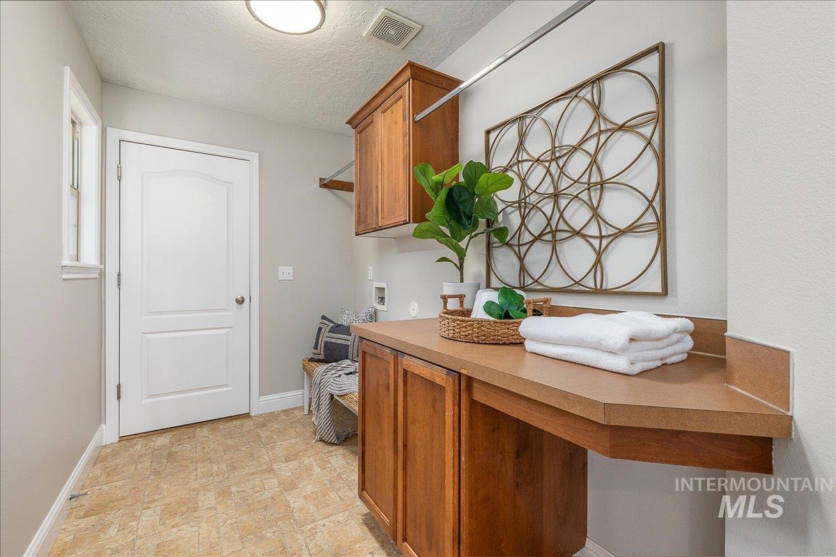 2580 W Bellagio Drive