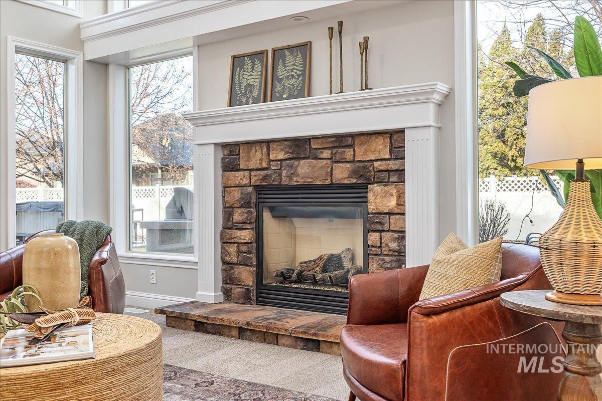 2580 W Bellagio Drive