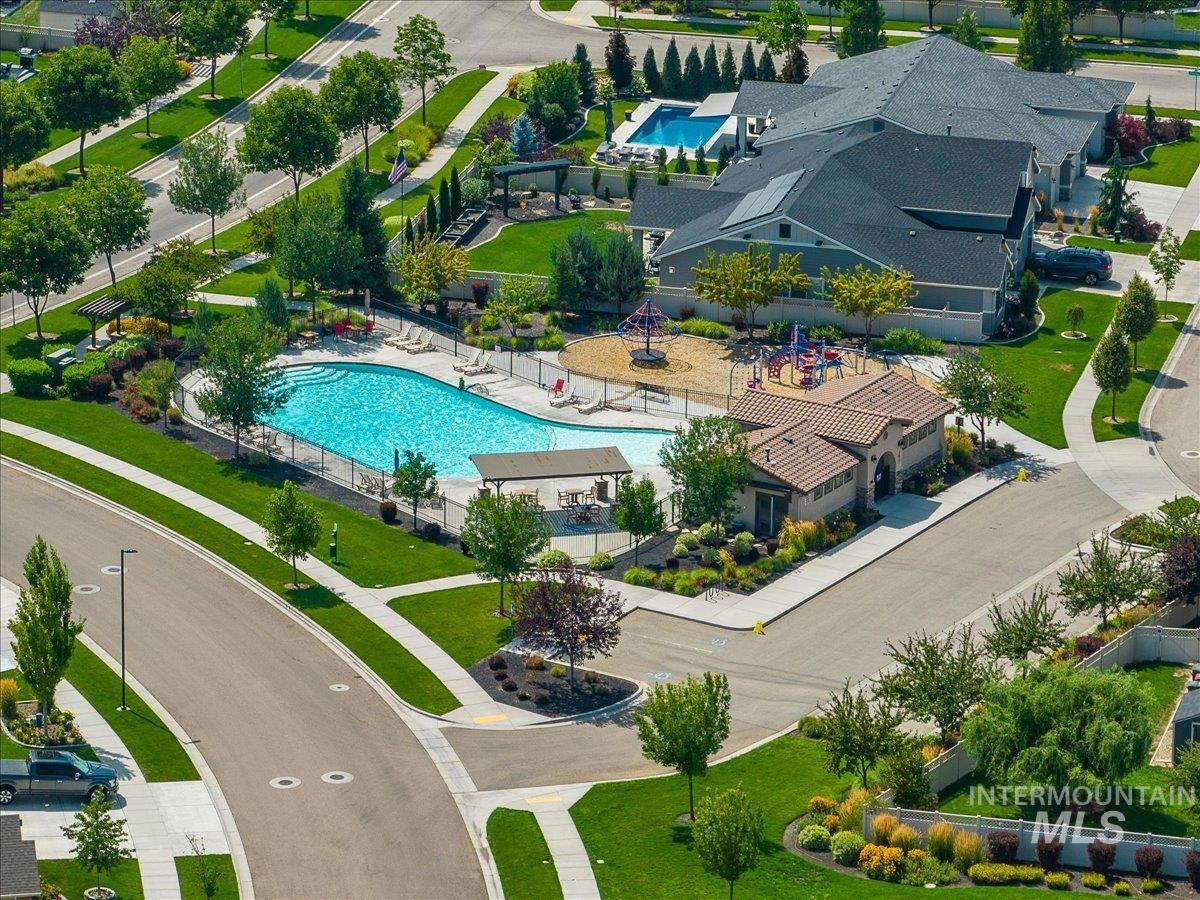 2580 W Bellagio Drive
