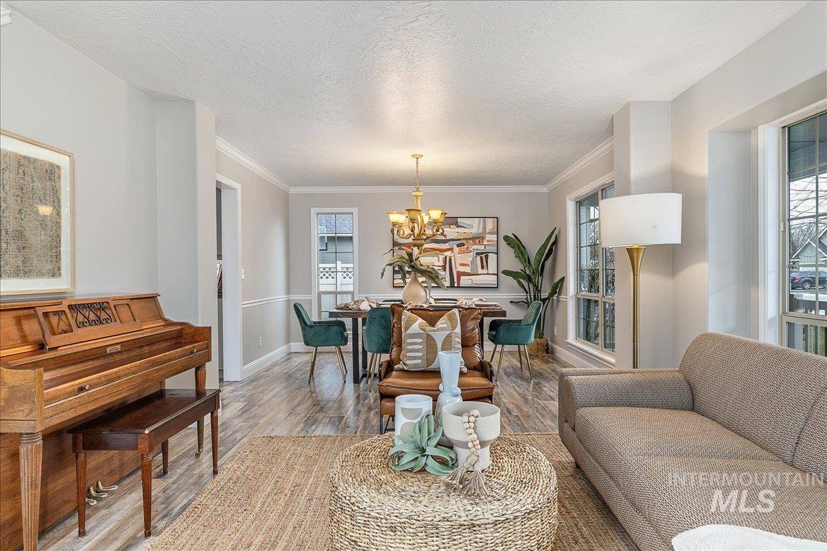 2580 W Bellagio Drive