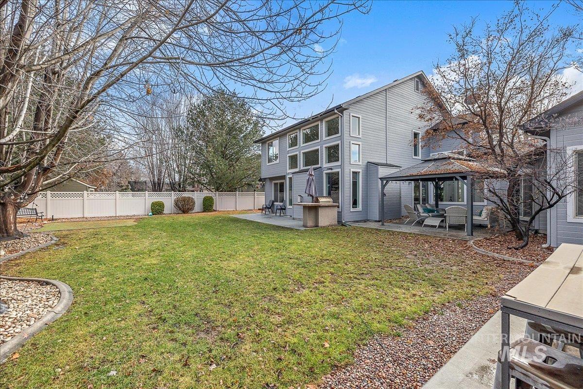 2580 W Bellagio Drive