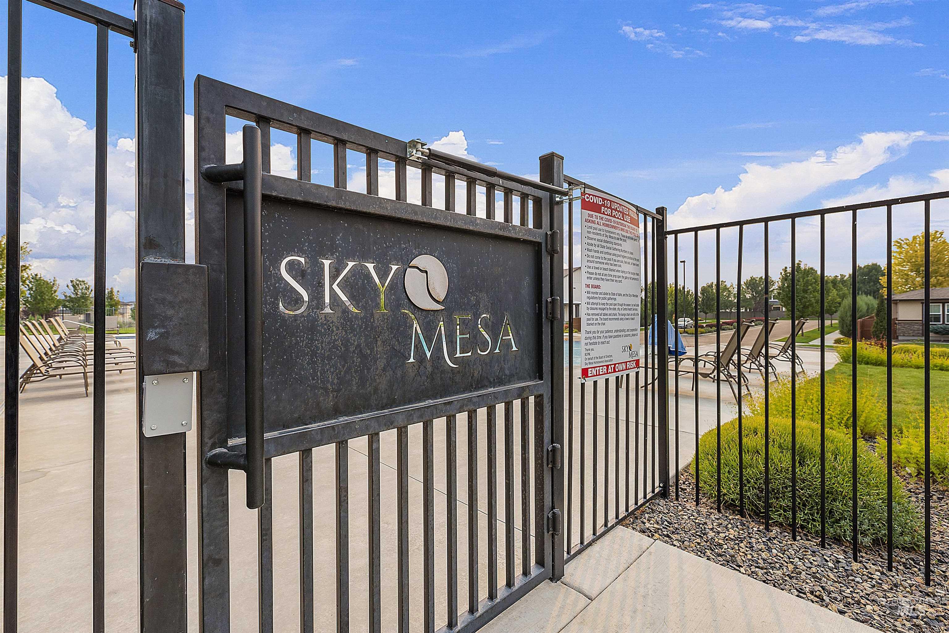 2209 E Mores Trail Drive