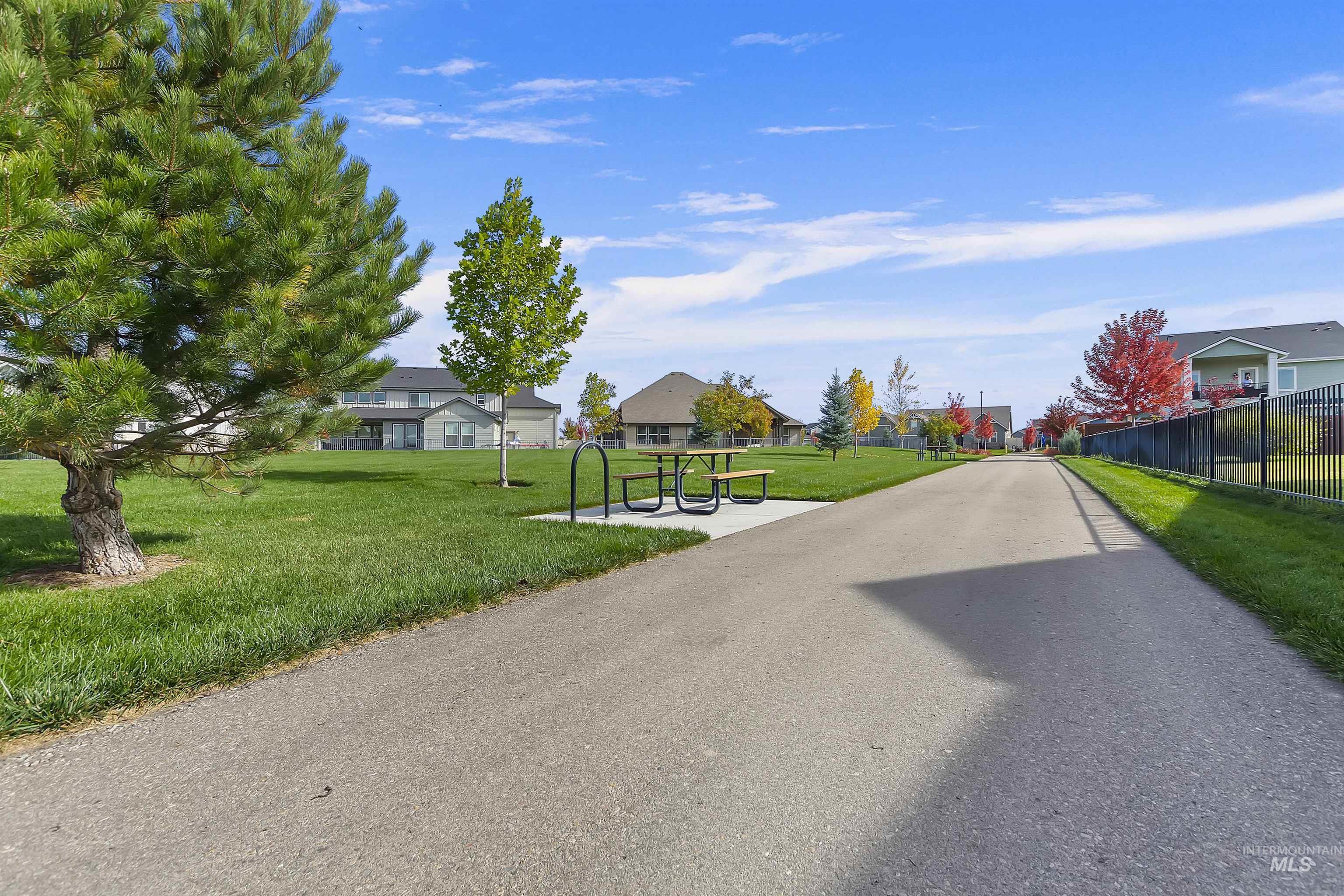2209 E Mores Trail Drive