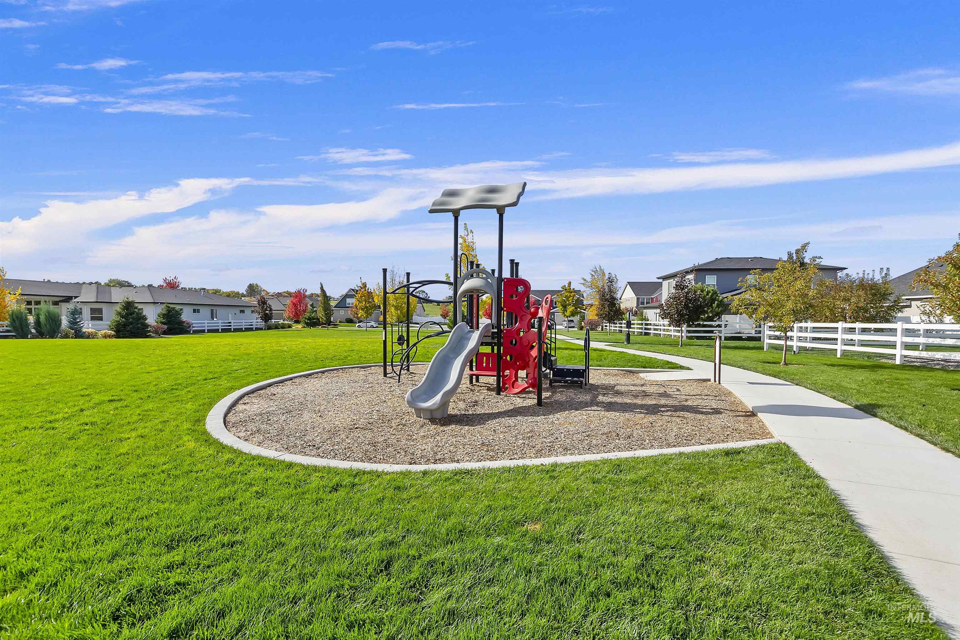2209 E Mores Trail Drive